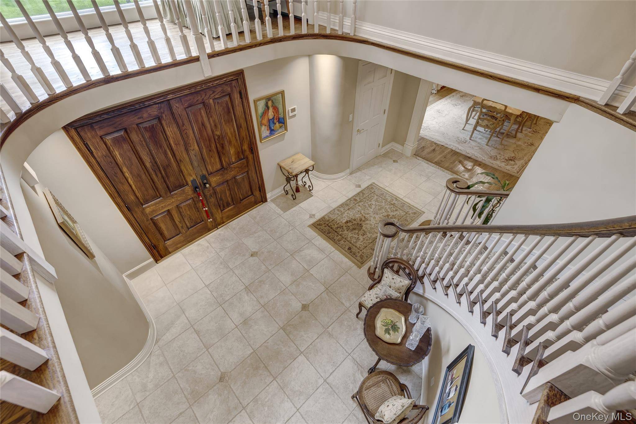 5 Bedroom Home for Sale in Syosset - New York - USA - 7
