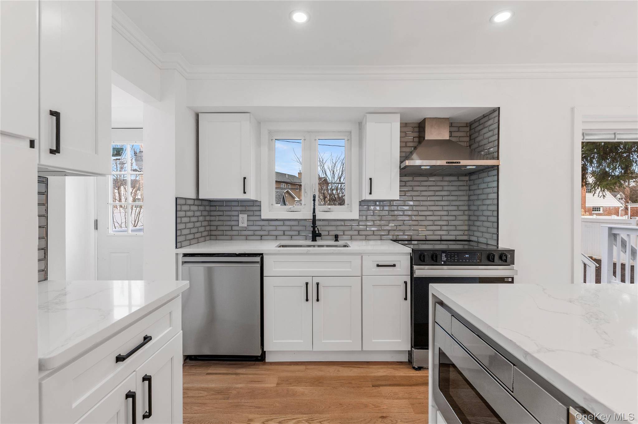Casa com 5 Quartos à Venda em Syosset - Nova Iorque - EUA - 8