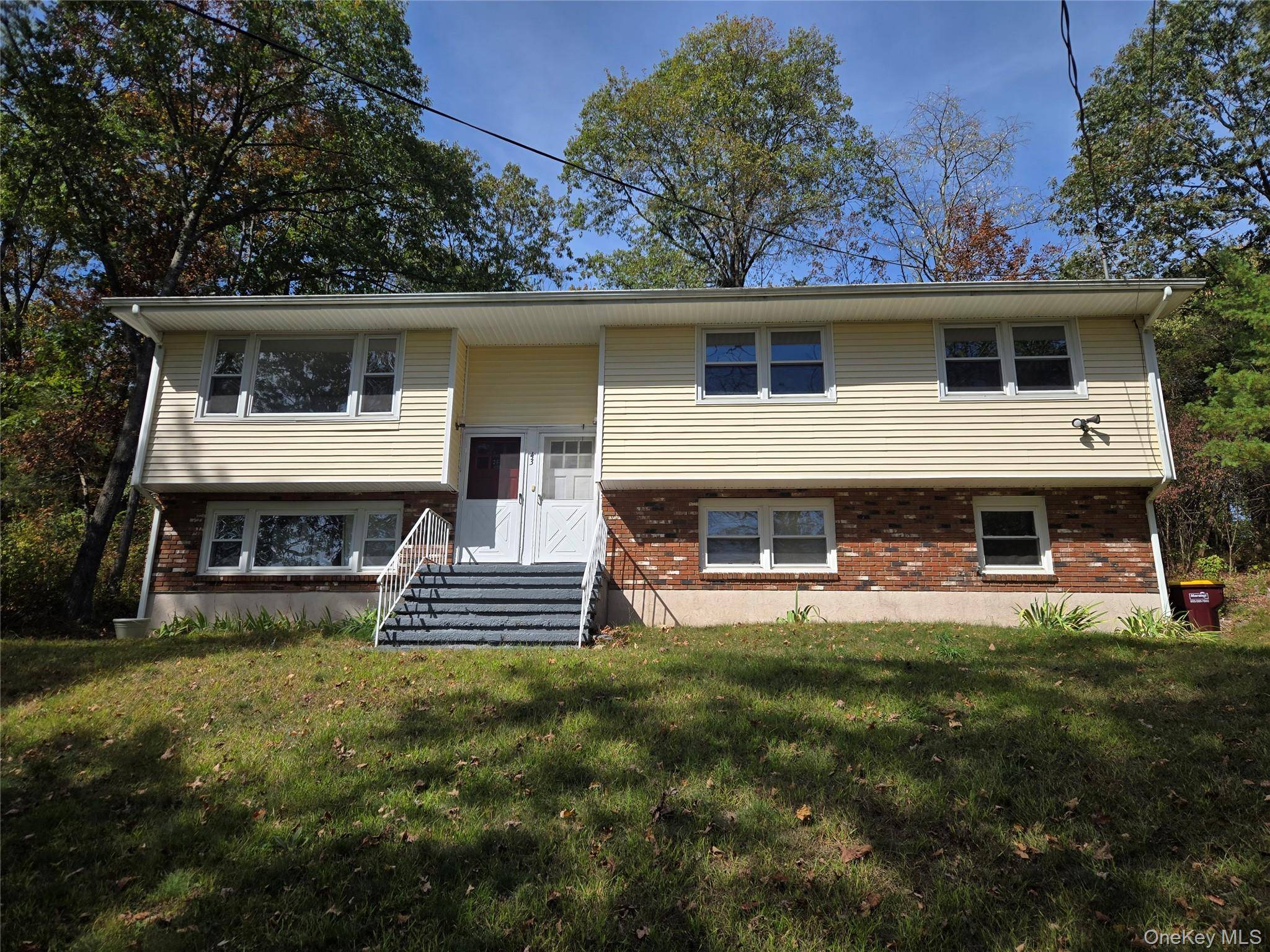 Hogar con 6 Dormitorios en Venta en Flórida - Nueva York - EE. UU. - 2