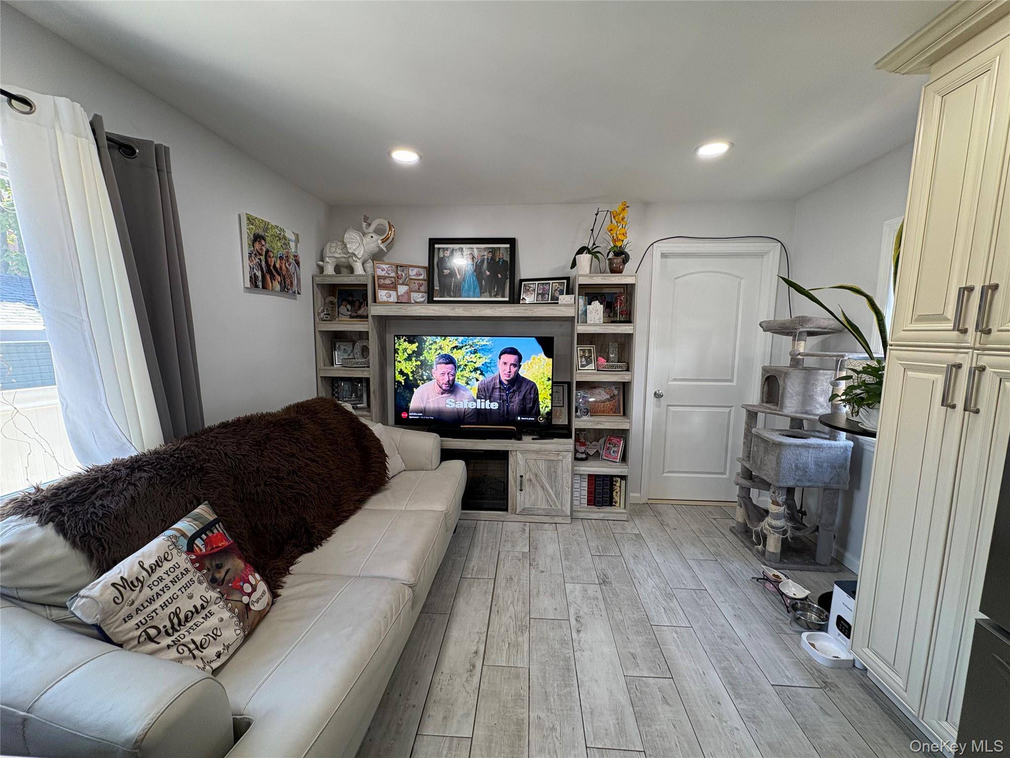 Casa com 6 Quartos à Venda em Queens Village - Nova Iorque - EUA - 5