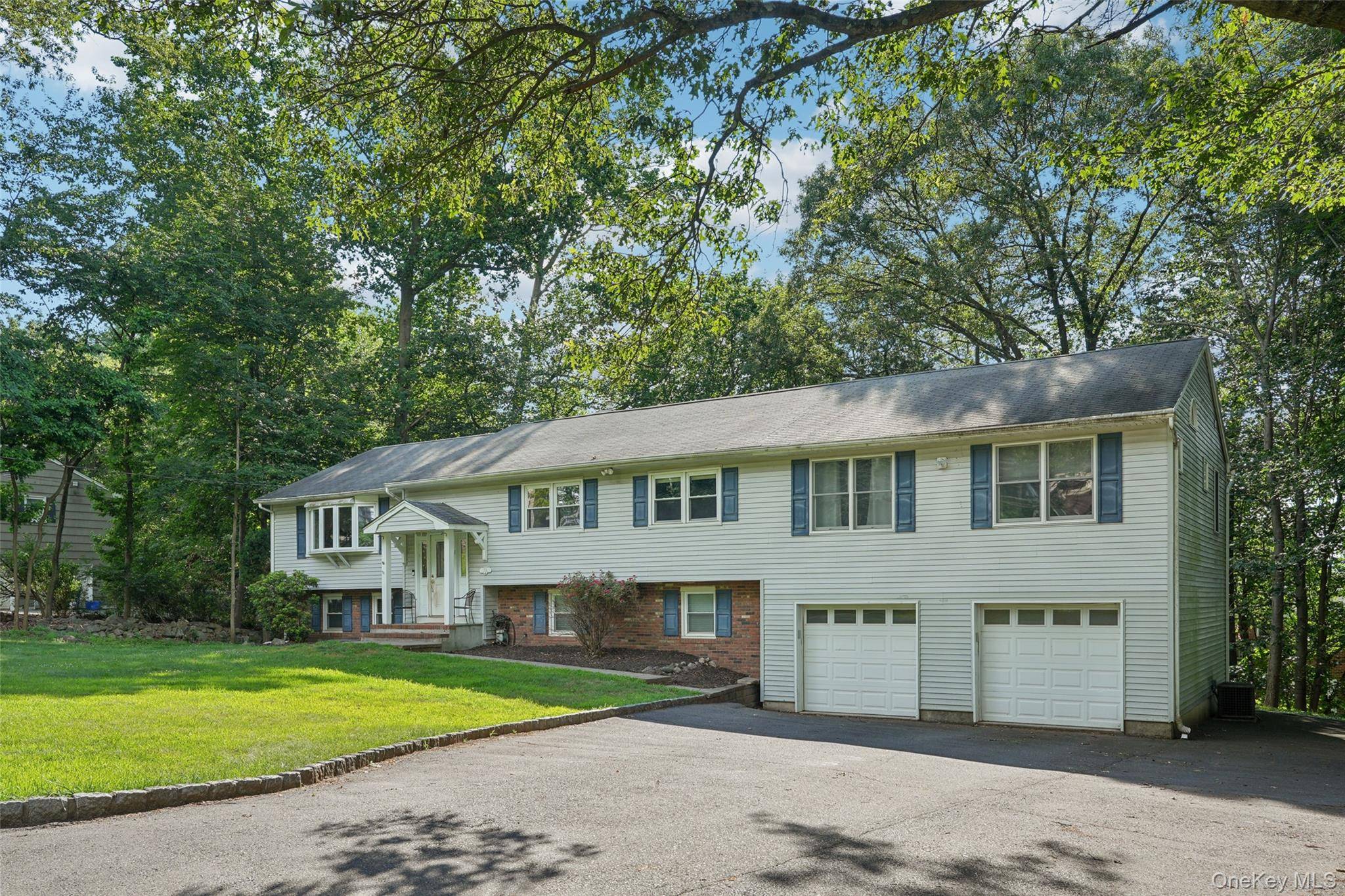 6 Bedroom Home for Sale in Suffern - New York - USA - 2