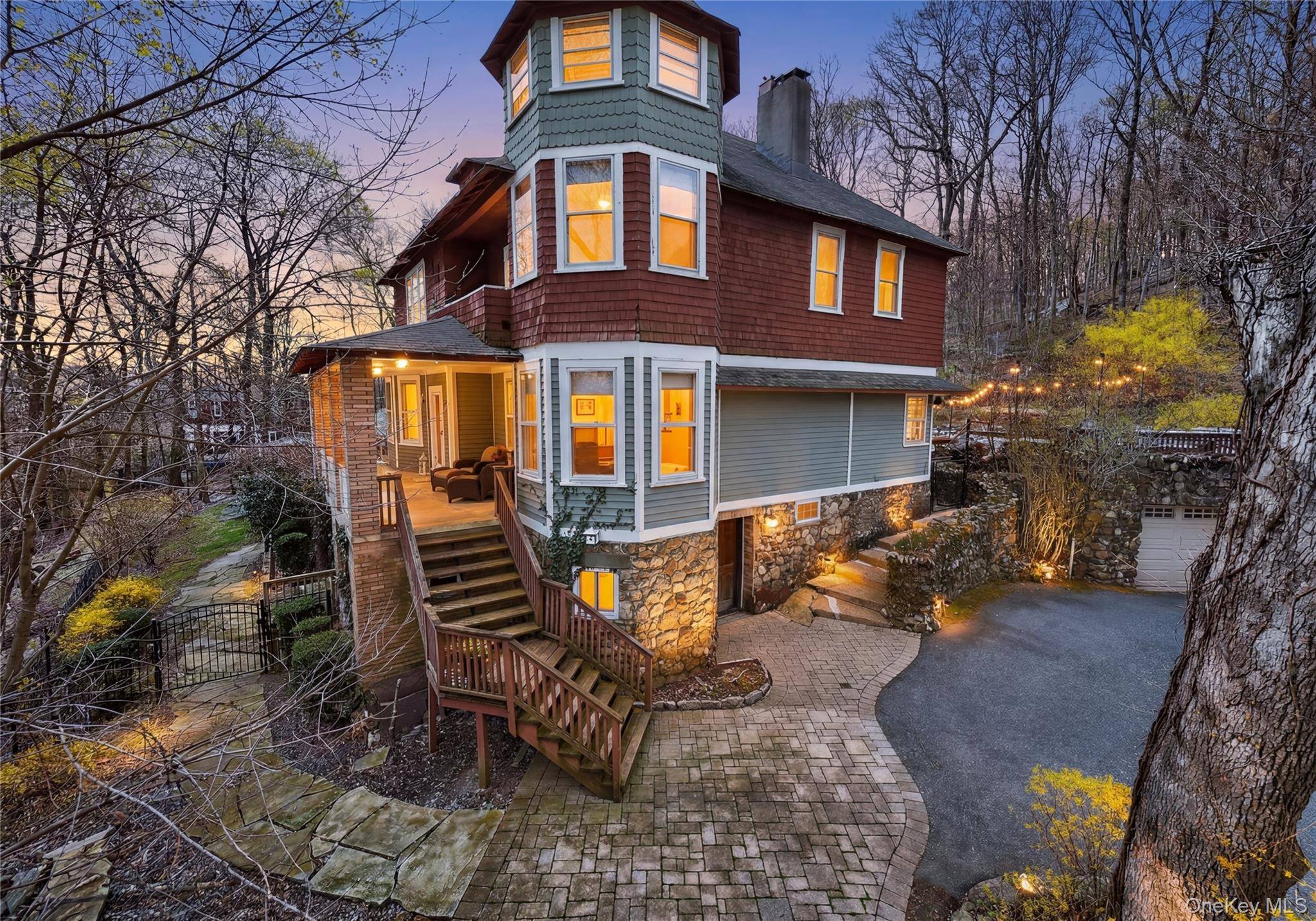 6 Bedroom Home for Sale in Suffern - New York - USA - 1