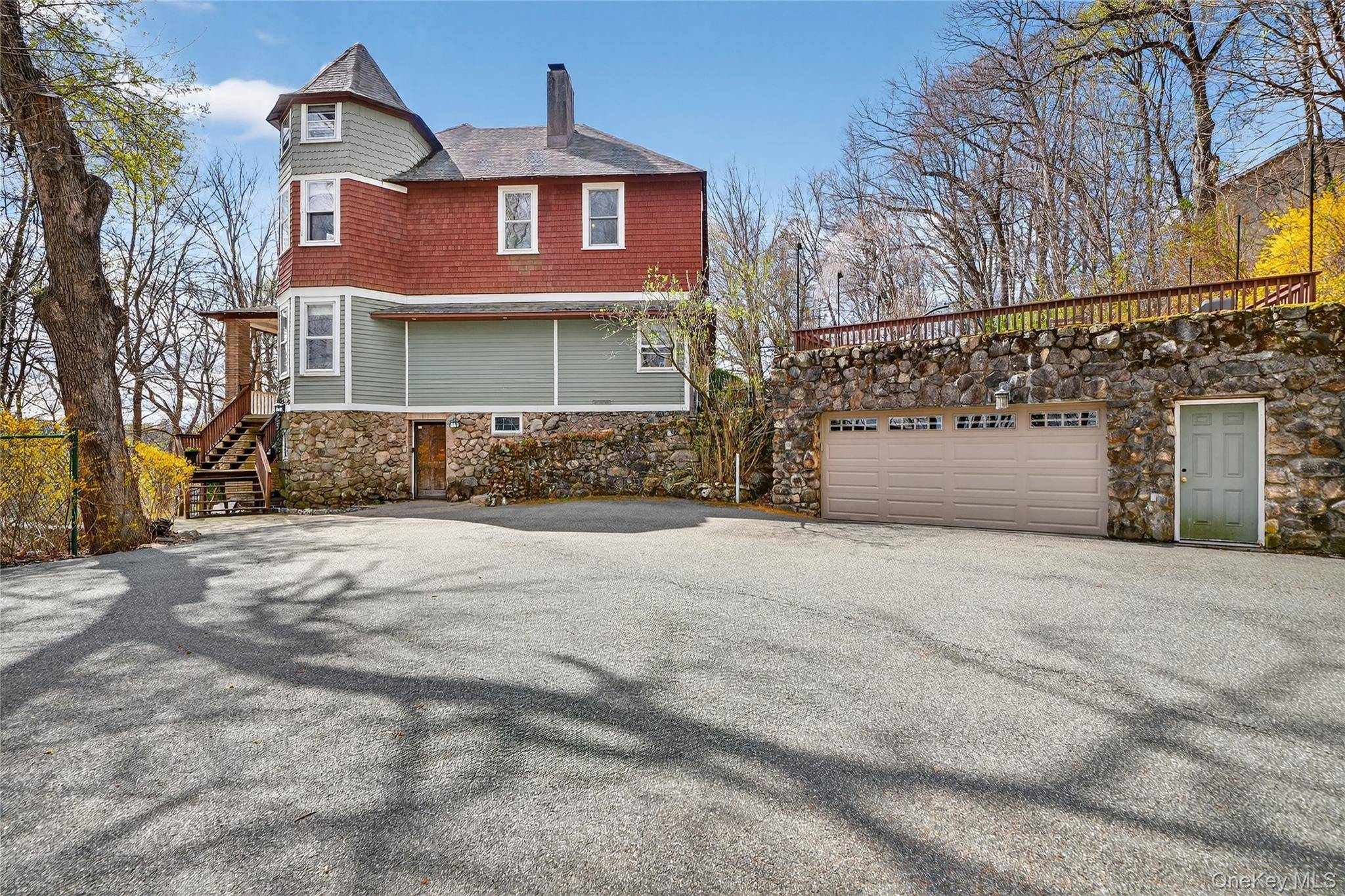 6 Bedroom Home for Sale in Suffern - New York - USA - 6