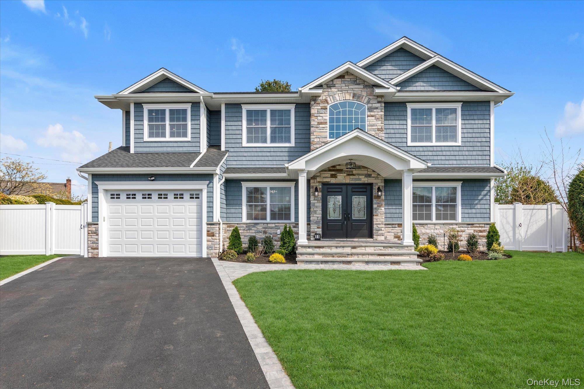 Casa com 6 Quartos à Venda em Syosset - Nova Iorque - EUA - 1