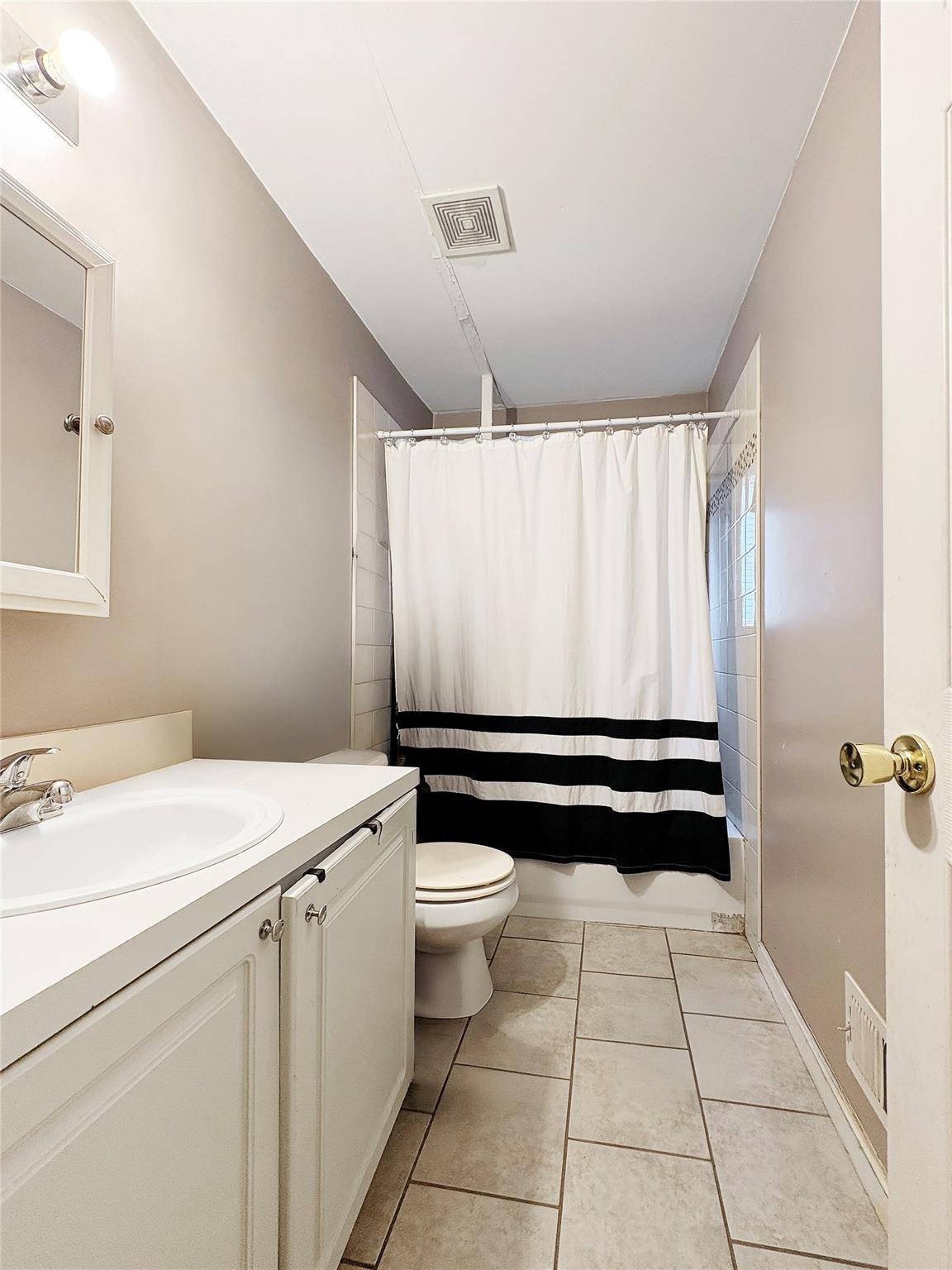 Casa com 7 Quartos à Venda em Staten Island - Nova Iorque - EUA - 6