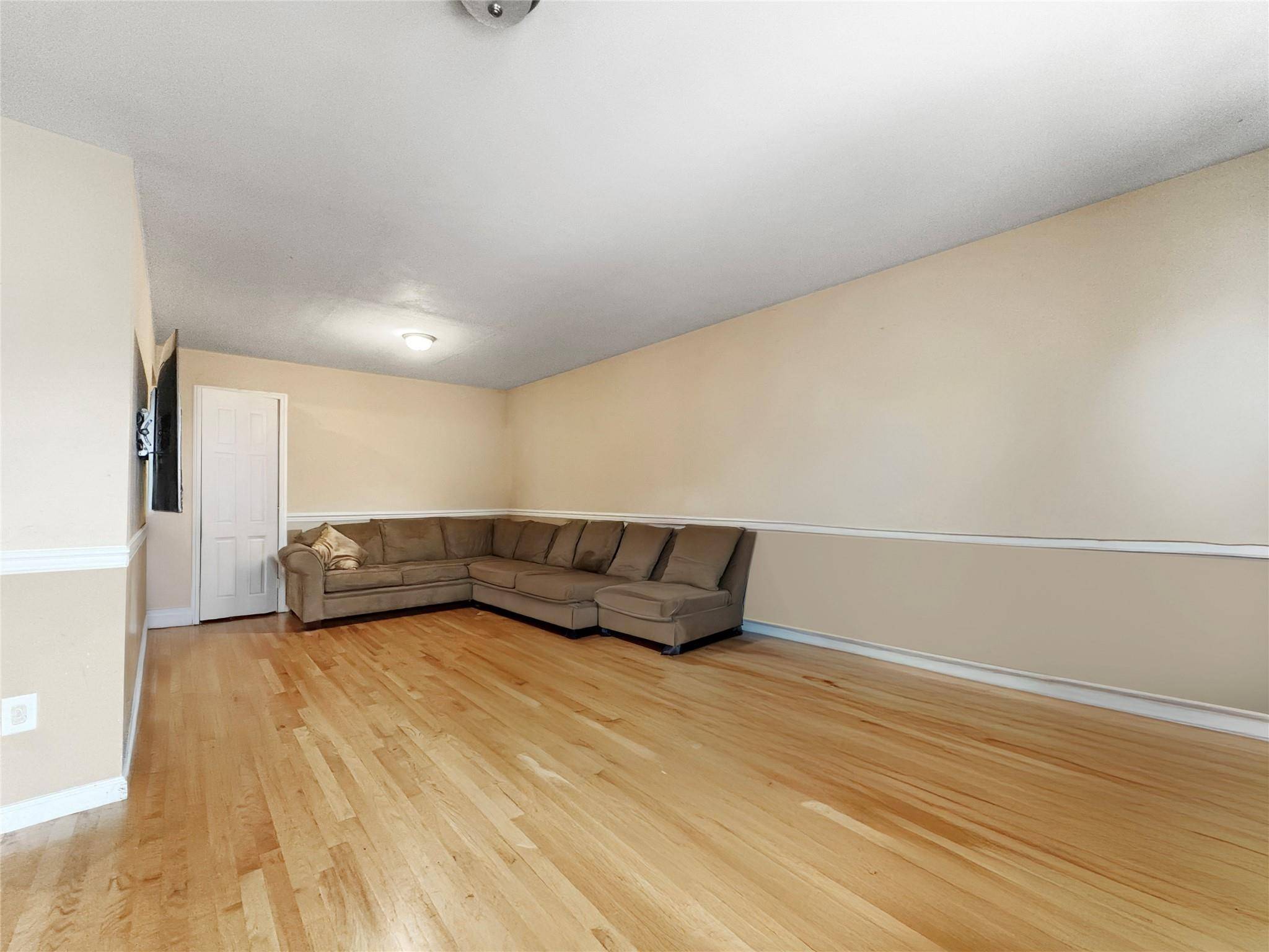 Casa com 7 Quartos à Venda em Staten Island - Nova Iorque - EUA - 7