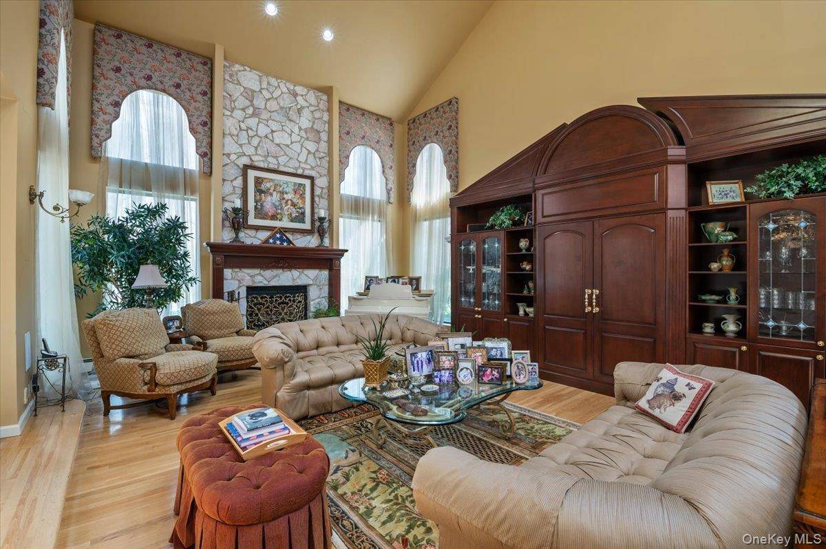 Casa com 7 Quartos à Venda em Syosset - Nova Iorque - EUA - 7