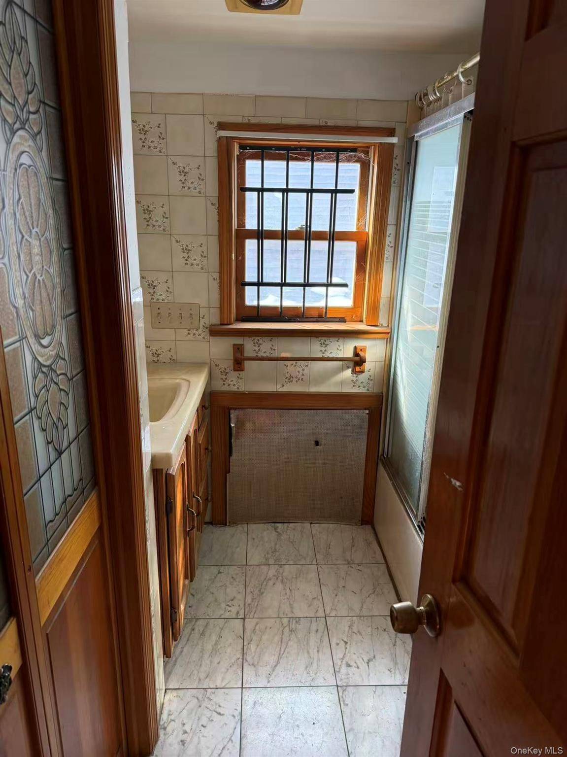 Casa com 8 Quartos à Venda em Staten Island - Nova Iorque - EUA - 3