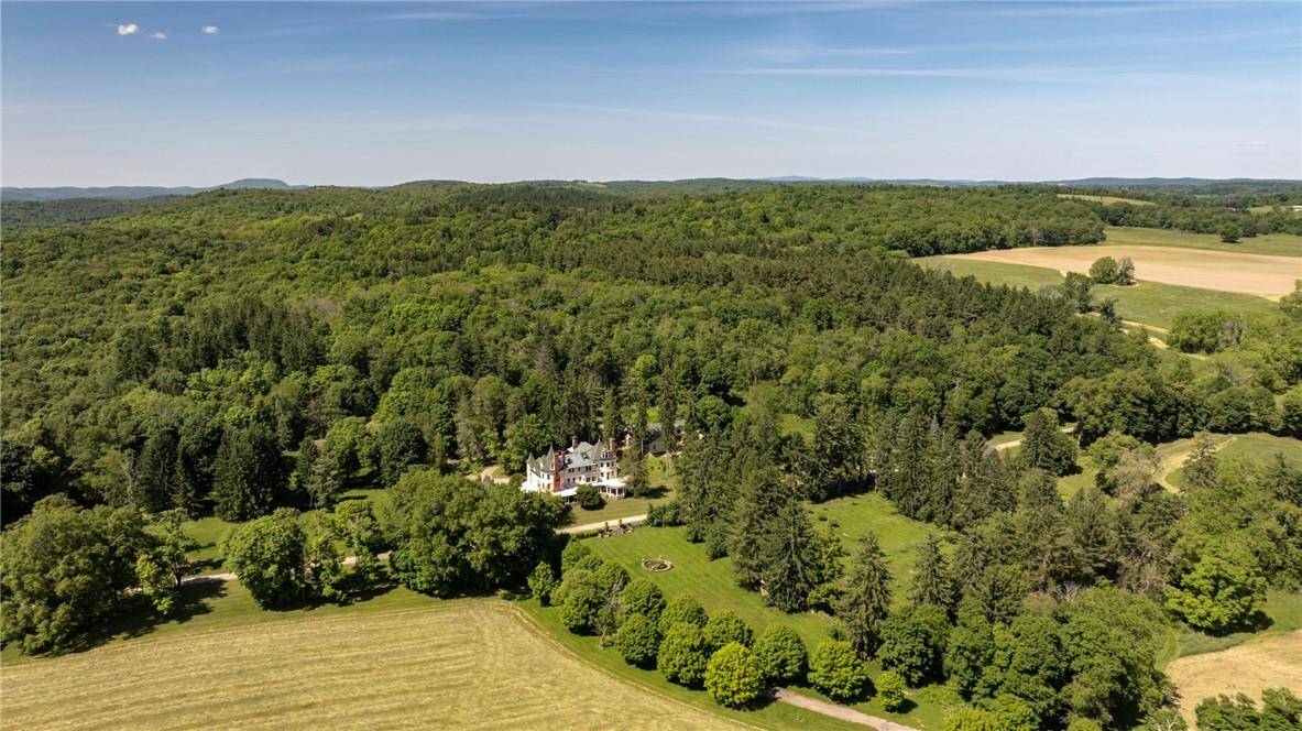 Propriedade à Venda em Millbrook, NY – The Hitchcock Estate - 5