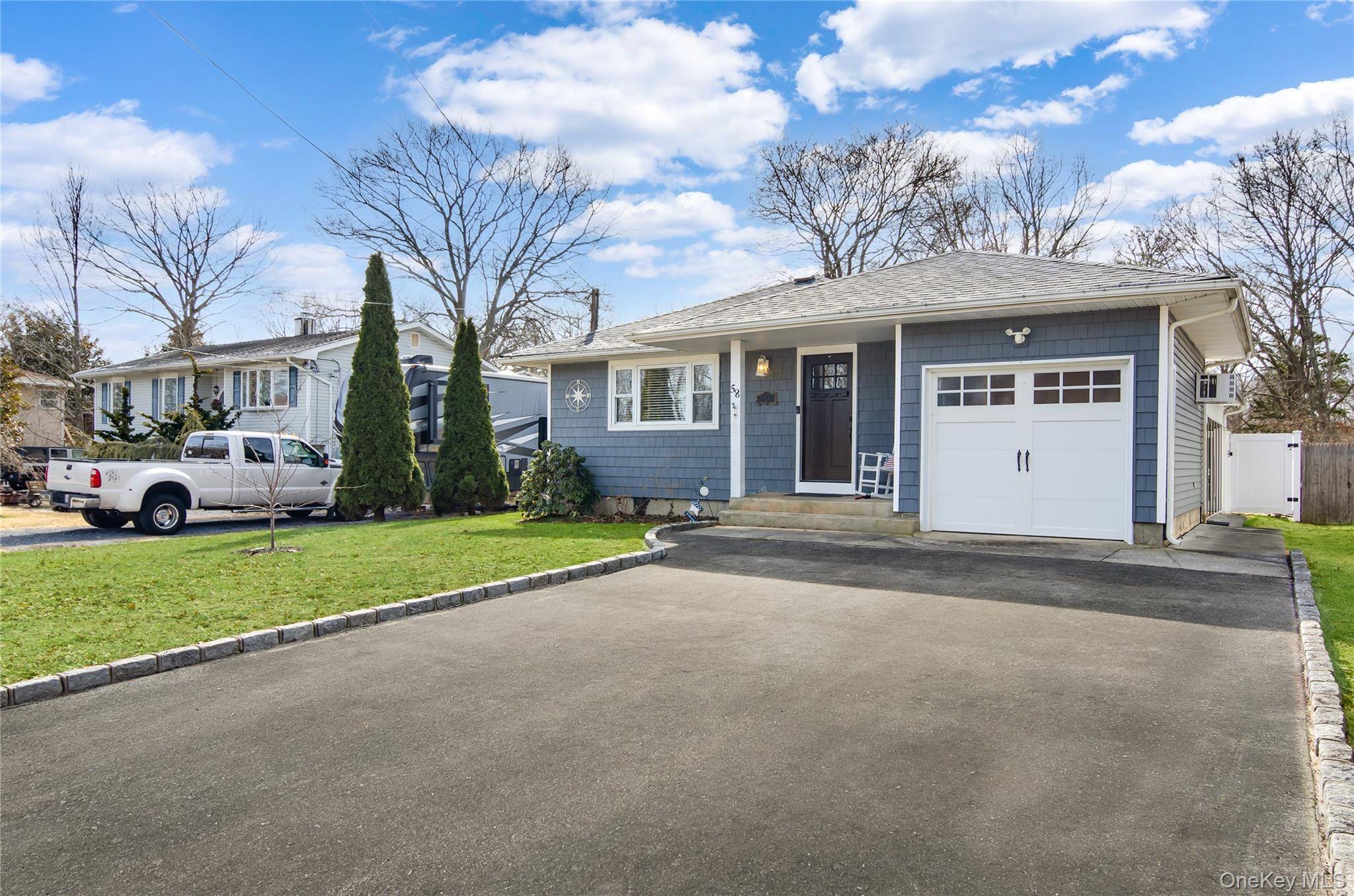 4 Bedroom Home for Sale in Mastic – 58 Pentmoor DR - 1