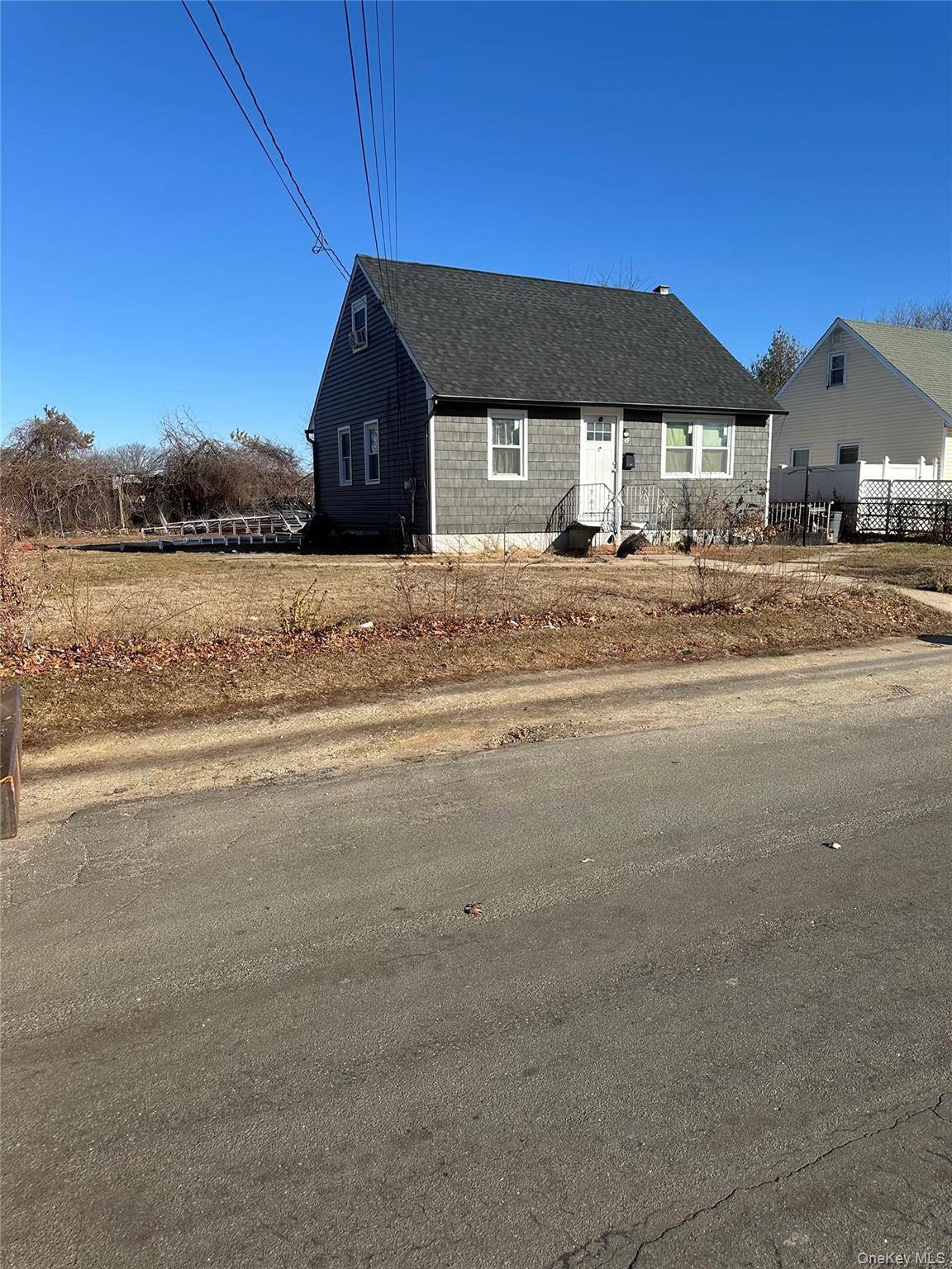 Casa de 4 Dormitorios en Venta en Wyandanch – NY - 2