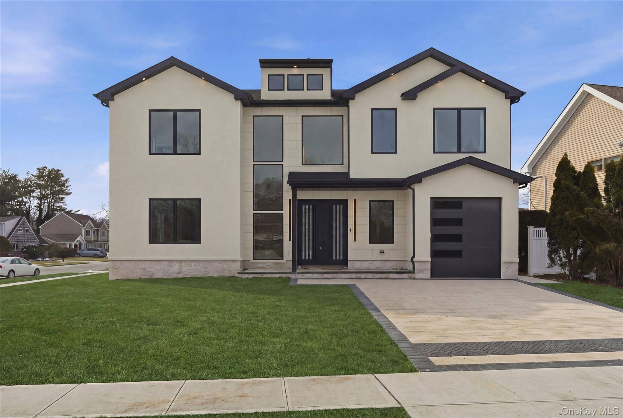 Maison de 5 Chambres à Vendre à Hicksville, NY – 19 Arrow LN - 1