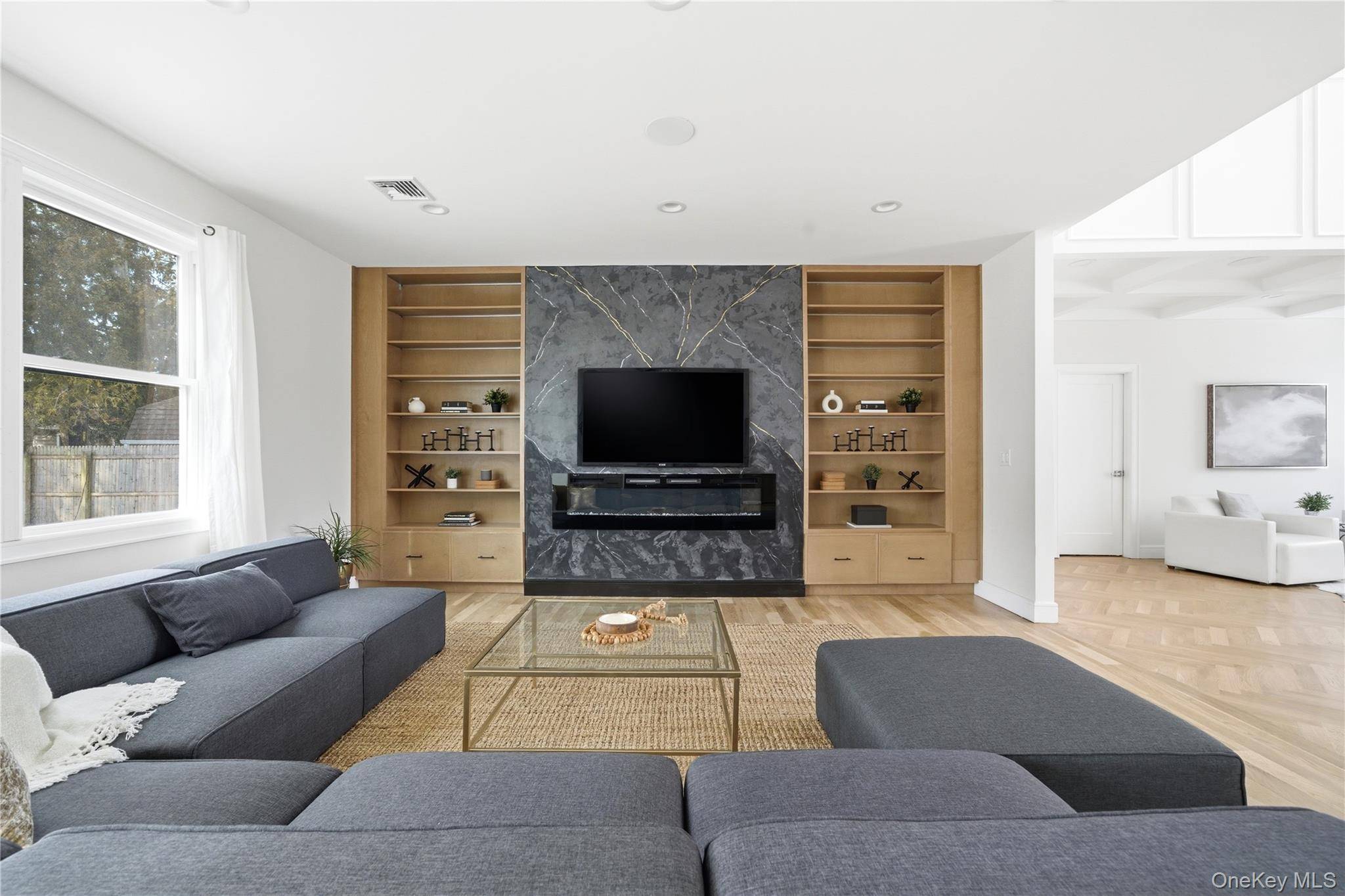 Maison de 5 Chambres à Vendre à Hicksville, NY – 19 Arrow LN - 8