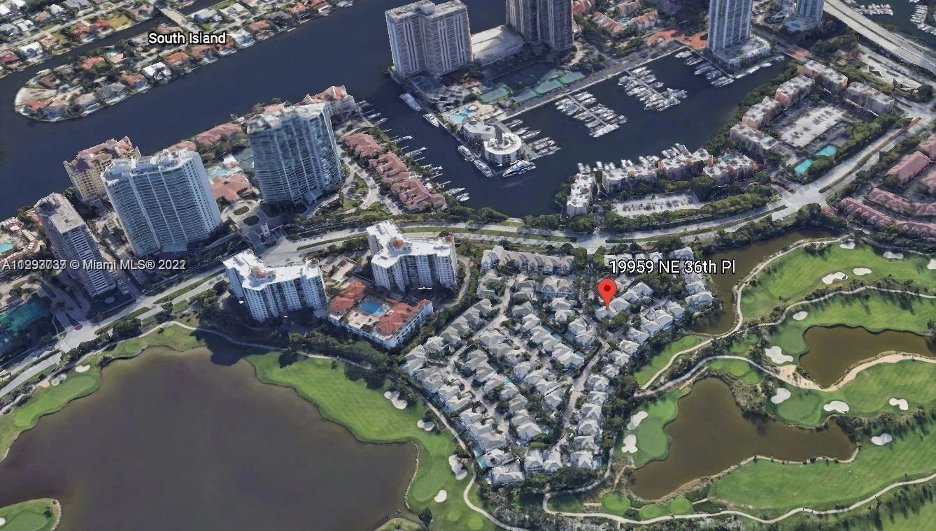 Casa de 5 Dormitórios à Venda na 19959 NE 36th Pl – Miami – Florida – FL - 5