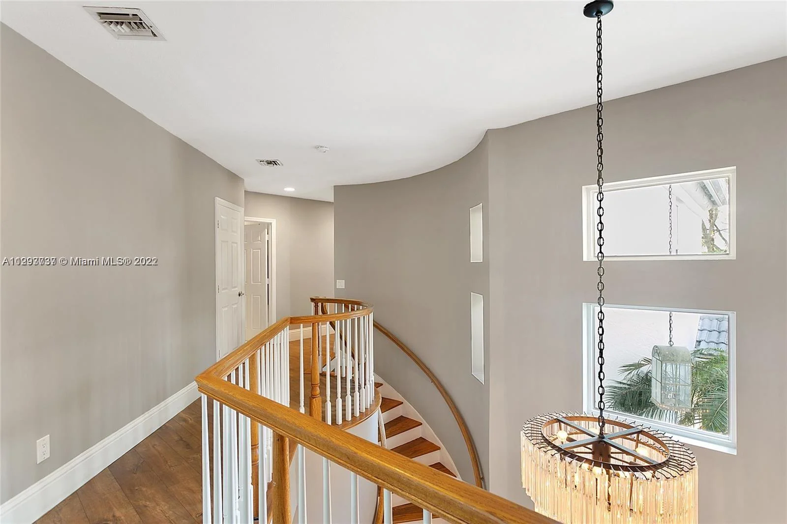 Casa de 5 Dormitórios à Venda na 19959 NE 36th Pl – Miami – Florida – FL - 7