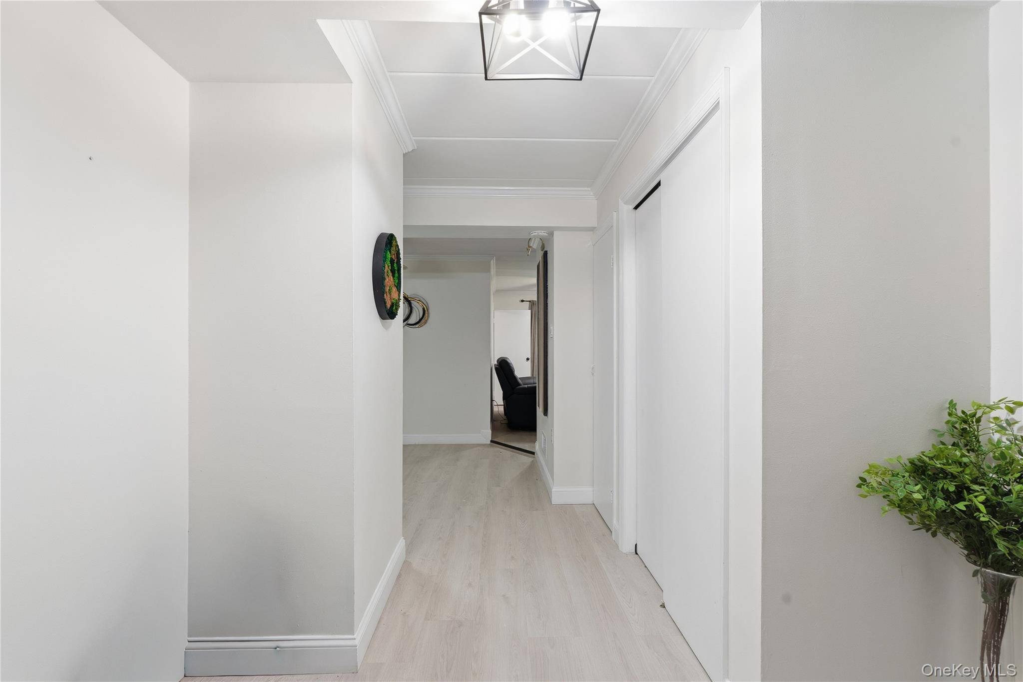 Casa de 5 Dormitórios à Venda no Bronx – 863 Home ST - 4
