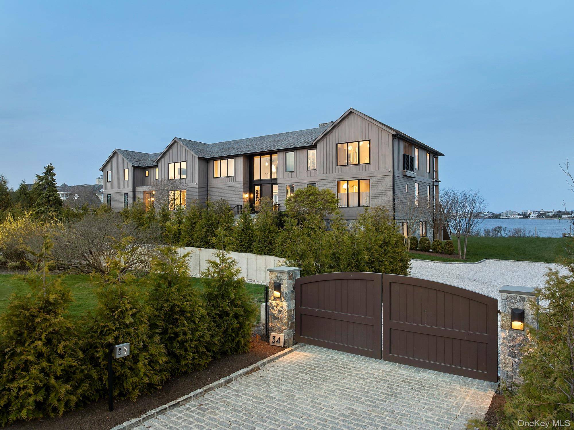 7 Bedroom Home for Sale in Westhampton Beach – NY - 3