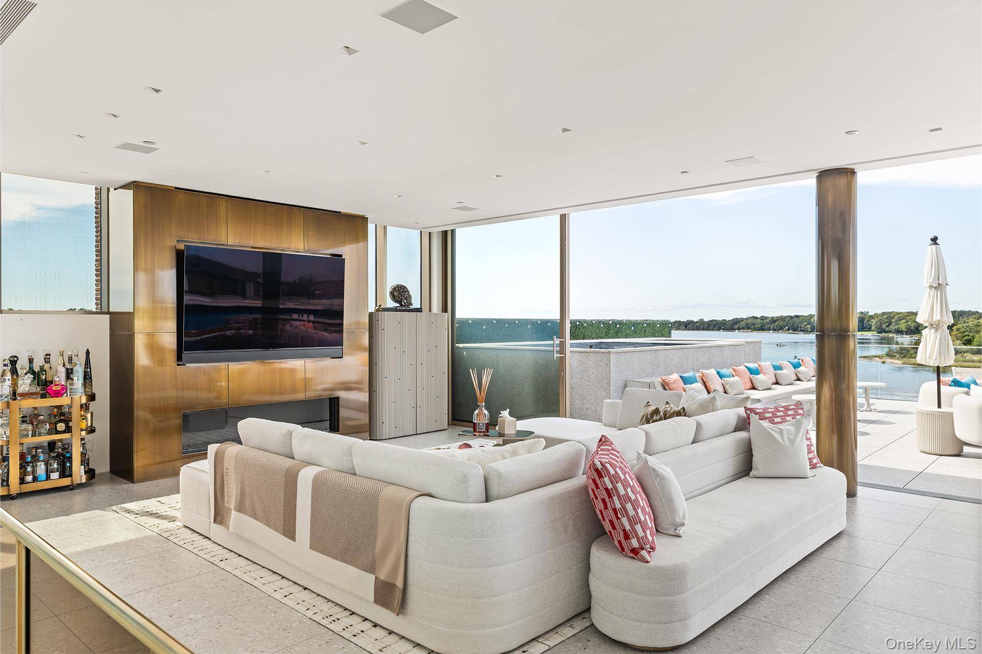 Maison de 8 Chambres à Vendre à Sag Harbor, NY – 2 W Water St - 3
