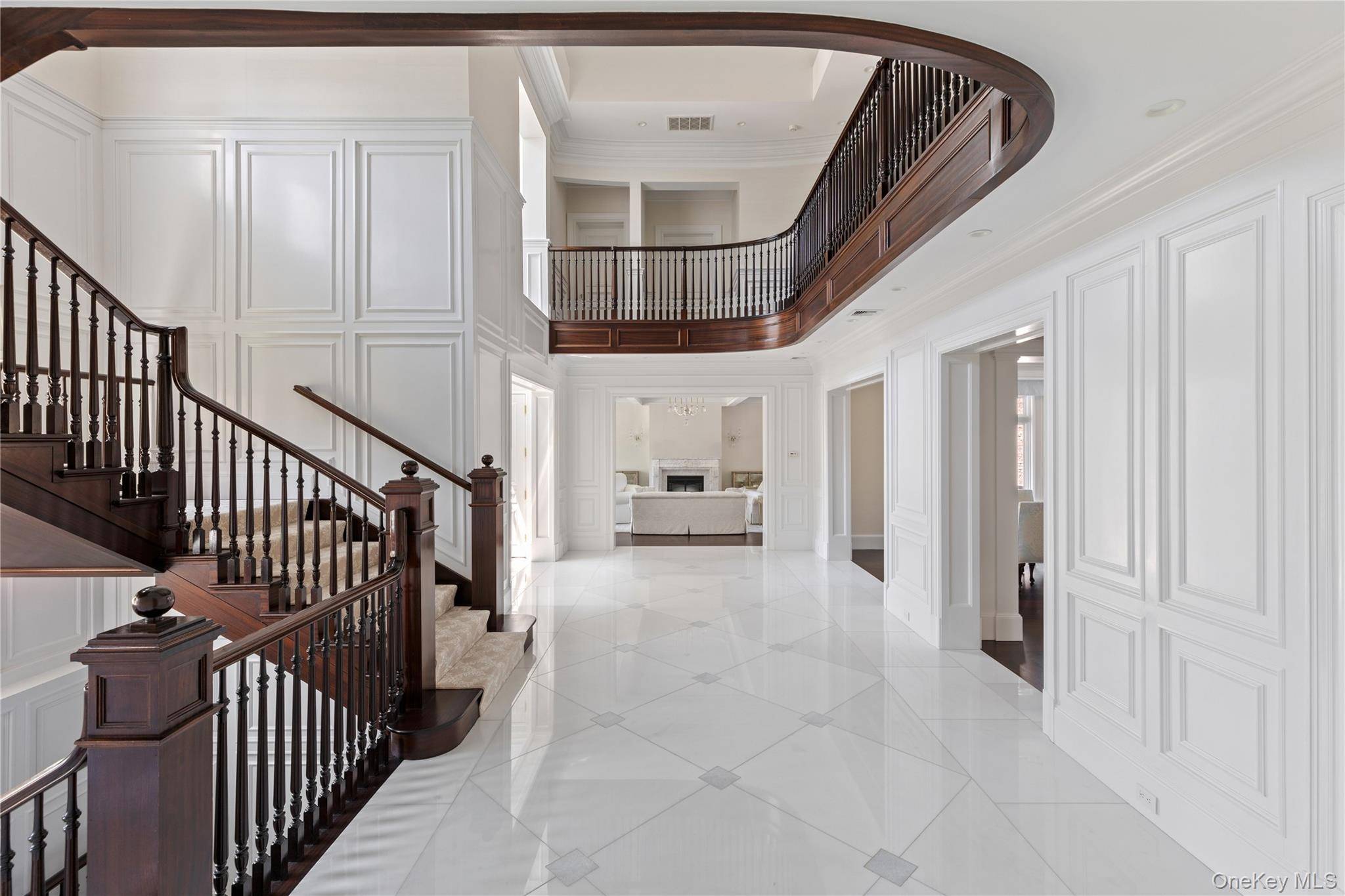 Casa de 8 Dormitórios à Venda em Sands Point – NY - 8