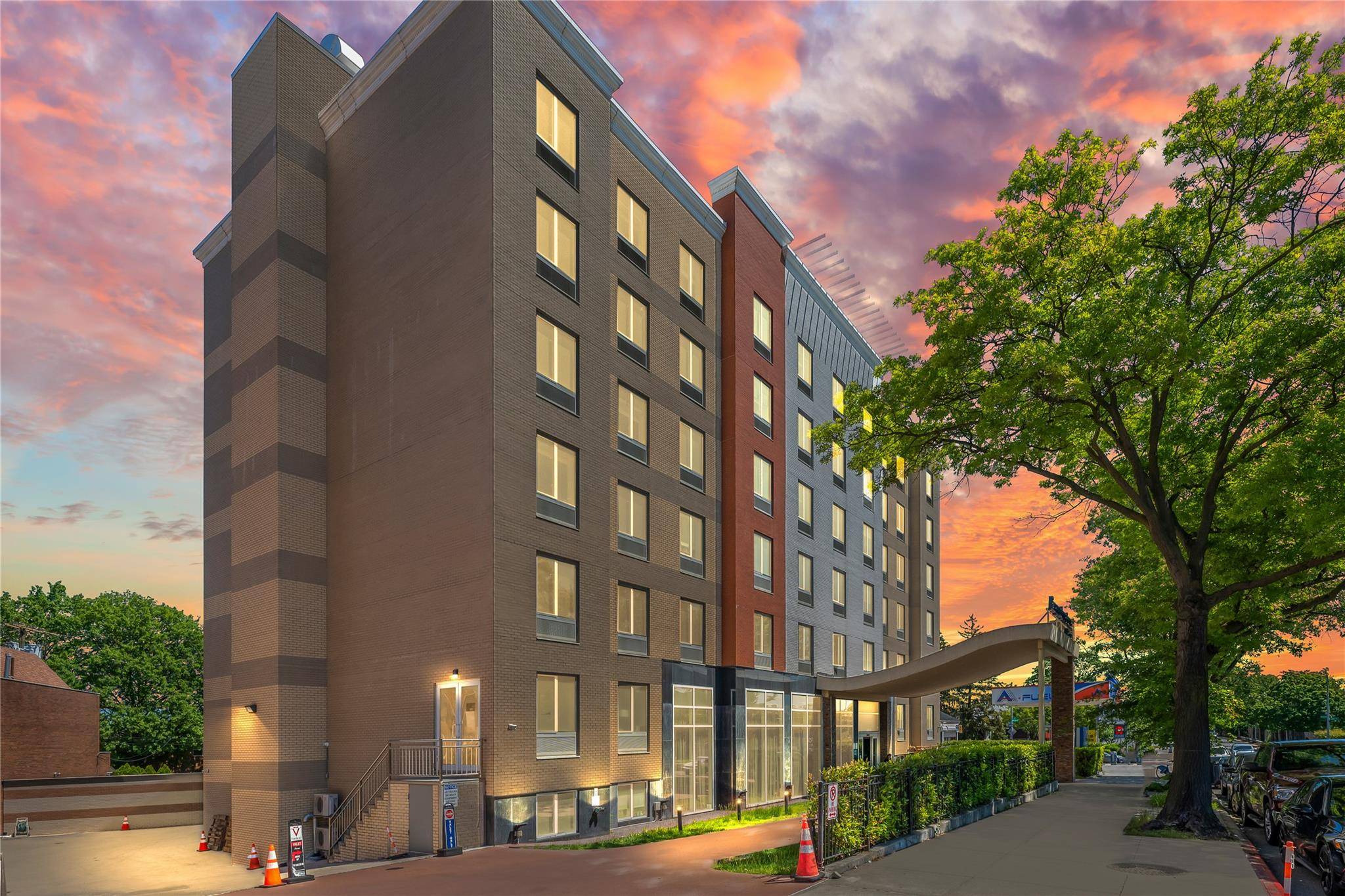 Hotel for Sale in Fresh Meadows – NY - 4