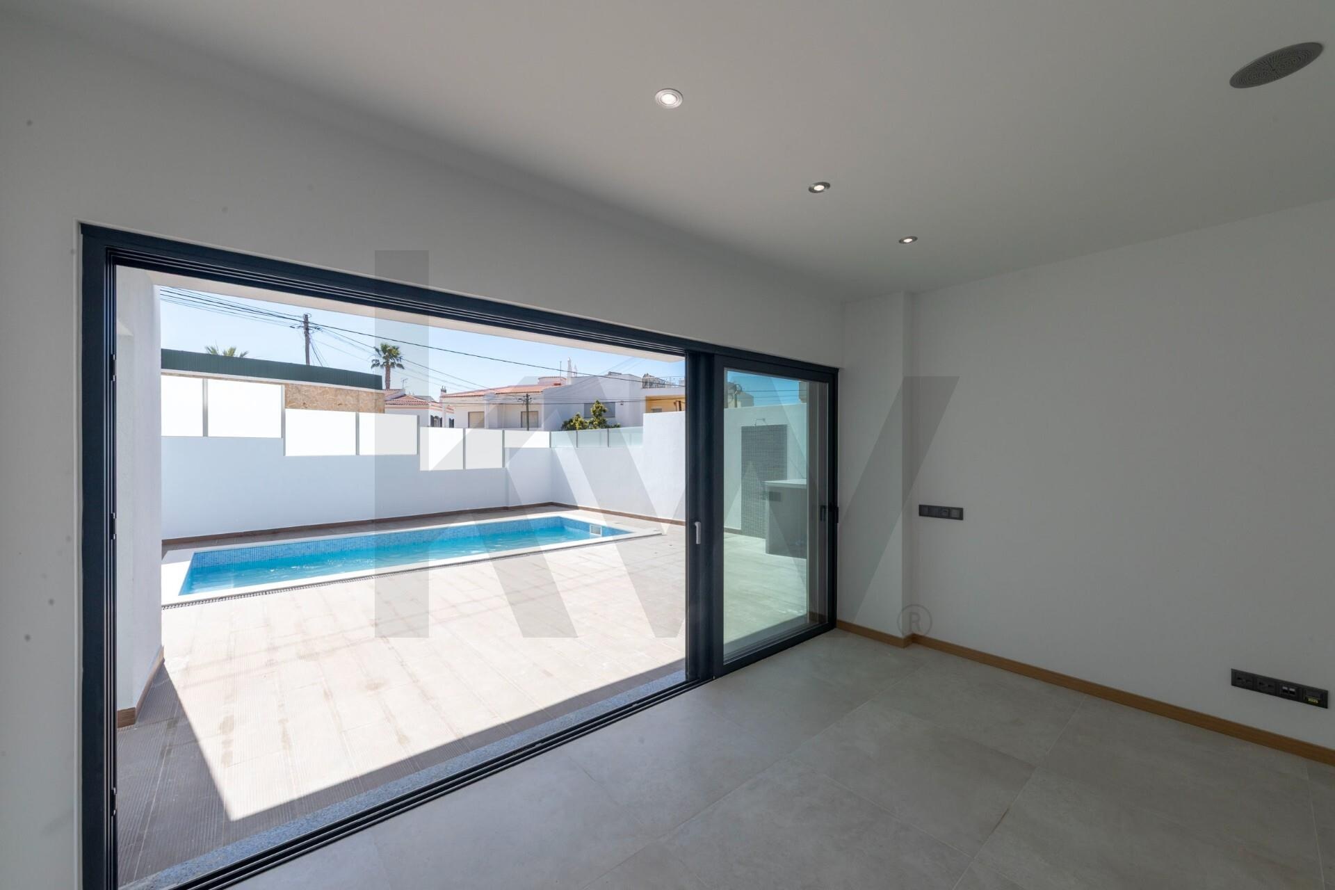 Maison 4 chambres à Vendre à Alvor - Faro - Portugal - 6