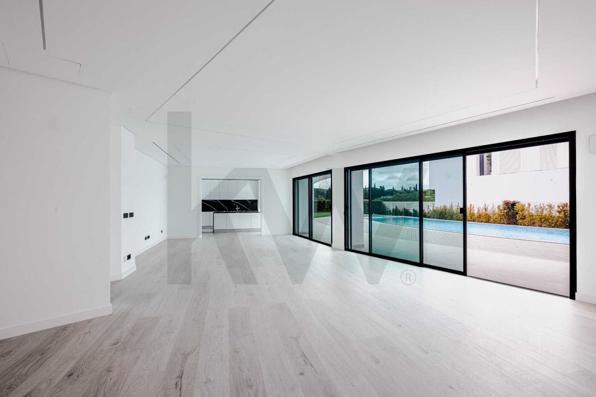 5 Bedroom Home for Sale in Vilamoura - Faro - Portugal - 7