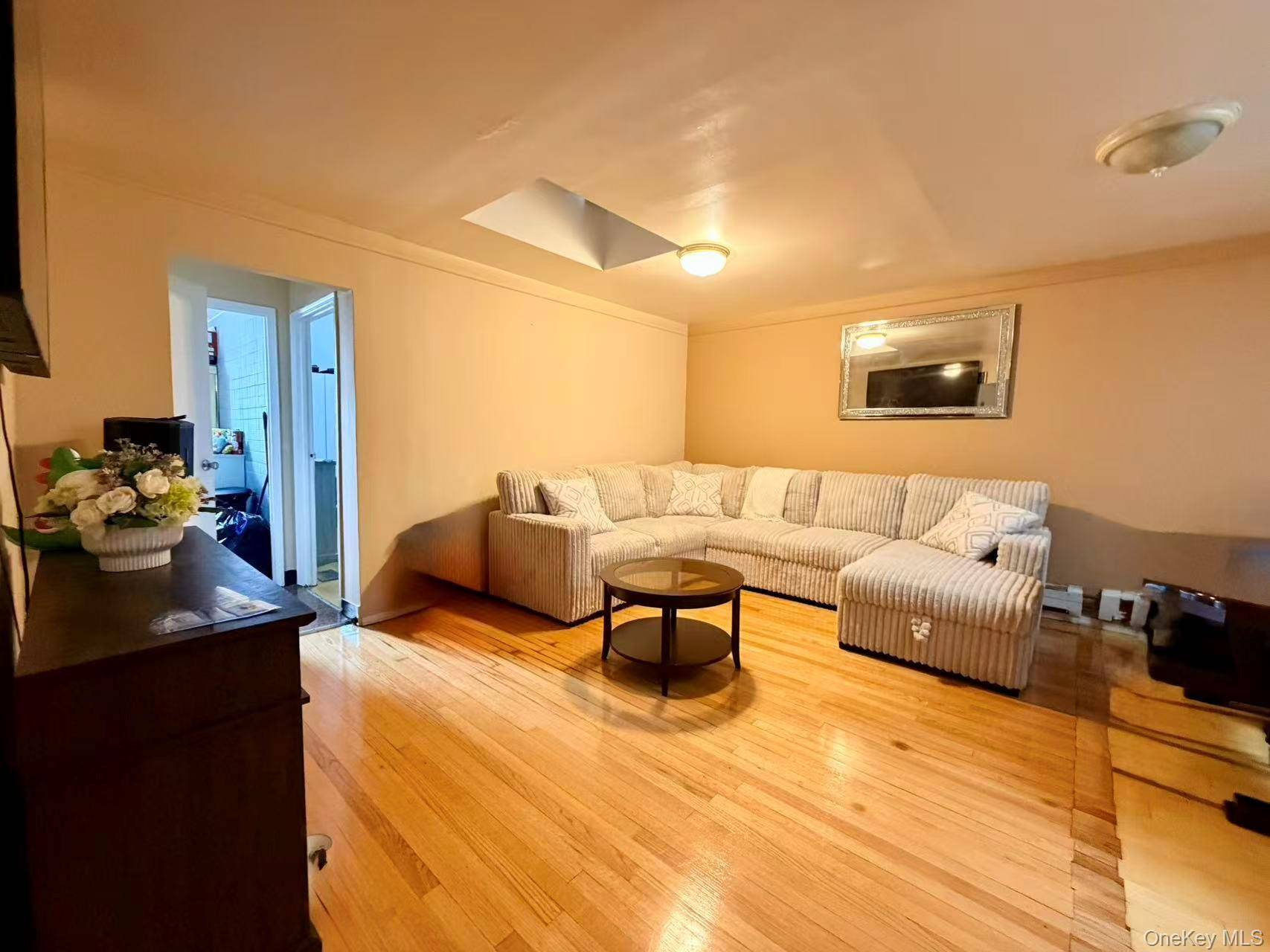 Immeuble à Vendre à Queens Village - New York - EUA - 5