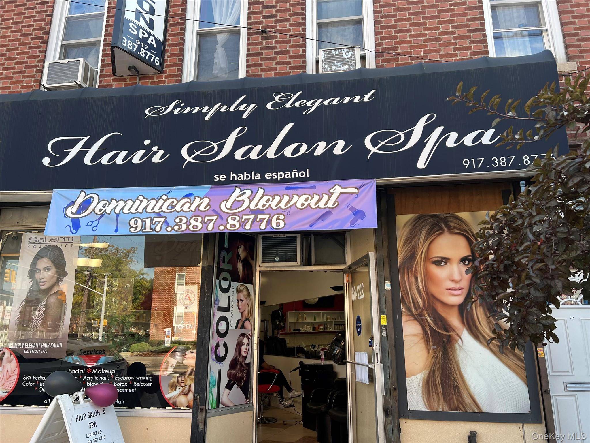 Building for Sale in Queens Village - New York - USA - 1