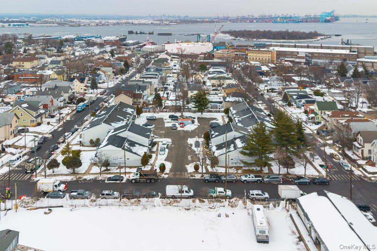 Prédio à Venda em Staten Island - Nova Iorque - EUA - 8