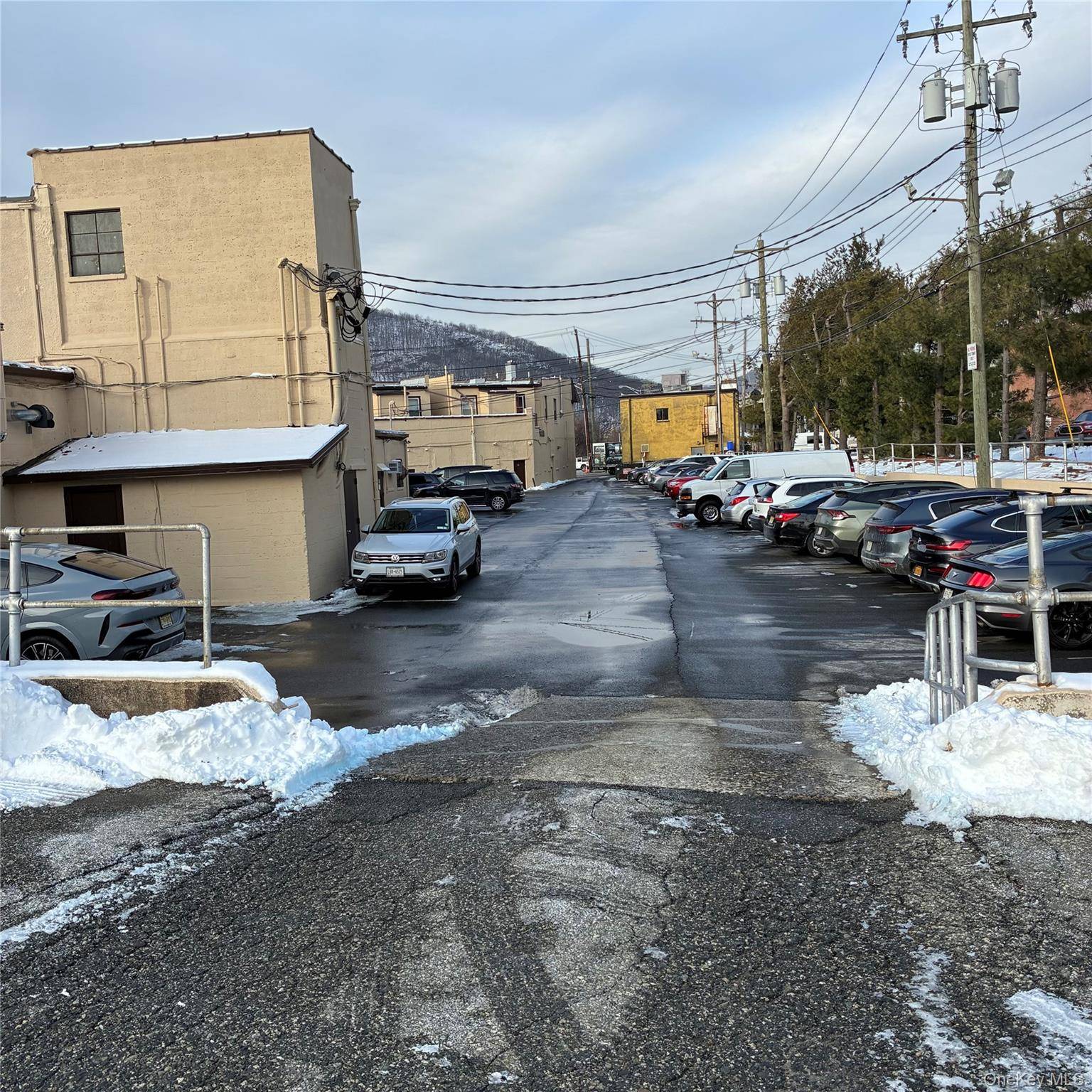 Prédio à Venda em Suffern - Nova Iorque - EUA - 2