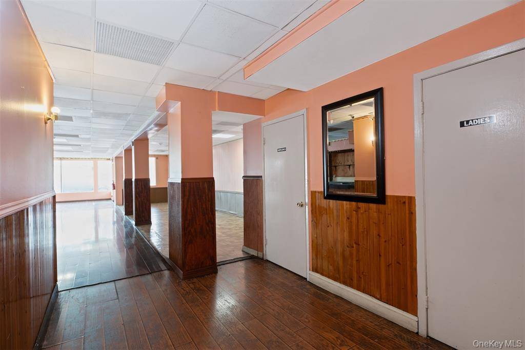 Immeuble à Vendre à Suffern - New York - EUA - 4