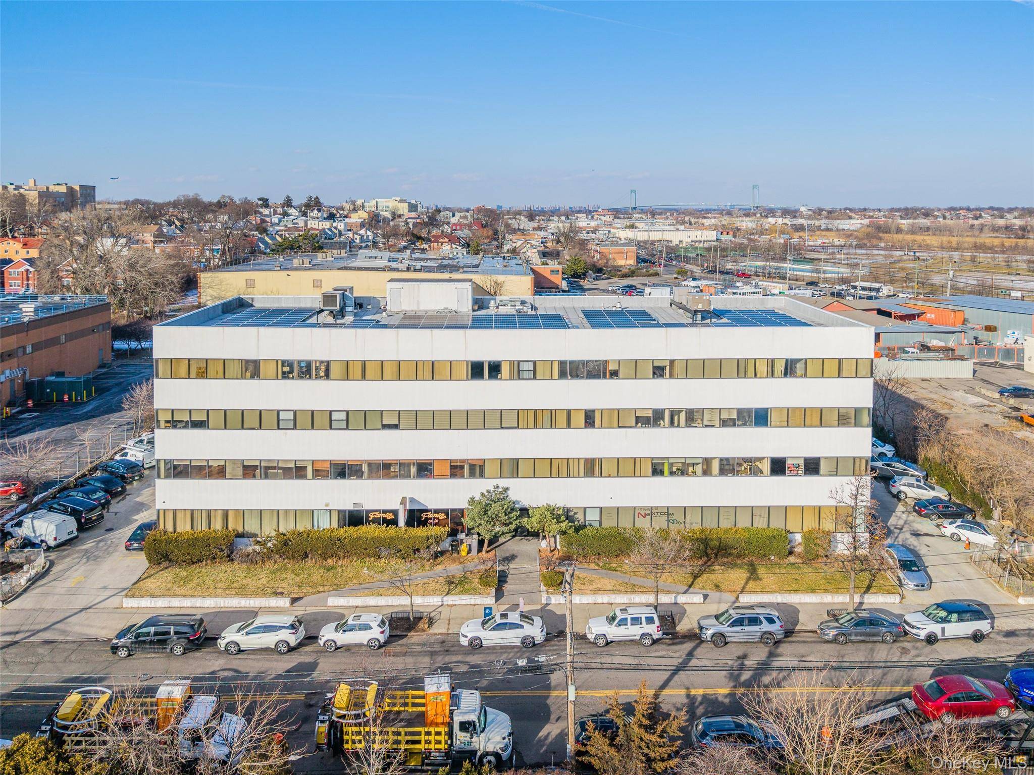 Edificio Comercial en Venta en Flushing – College Point - 1
