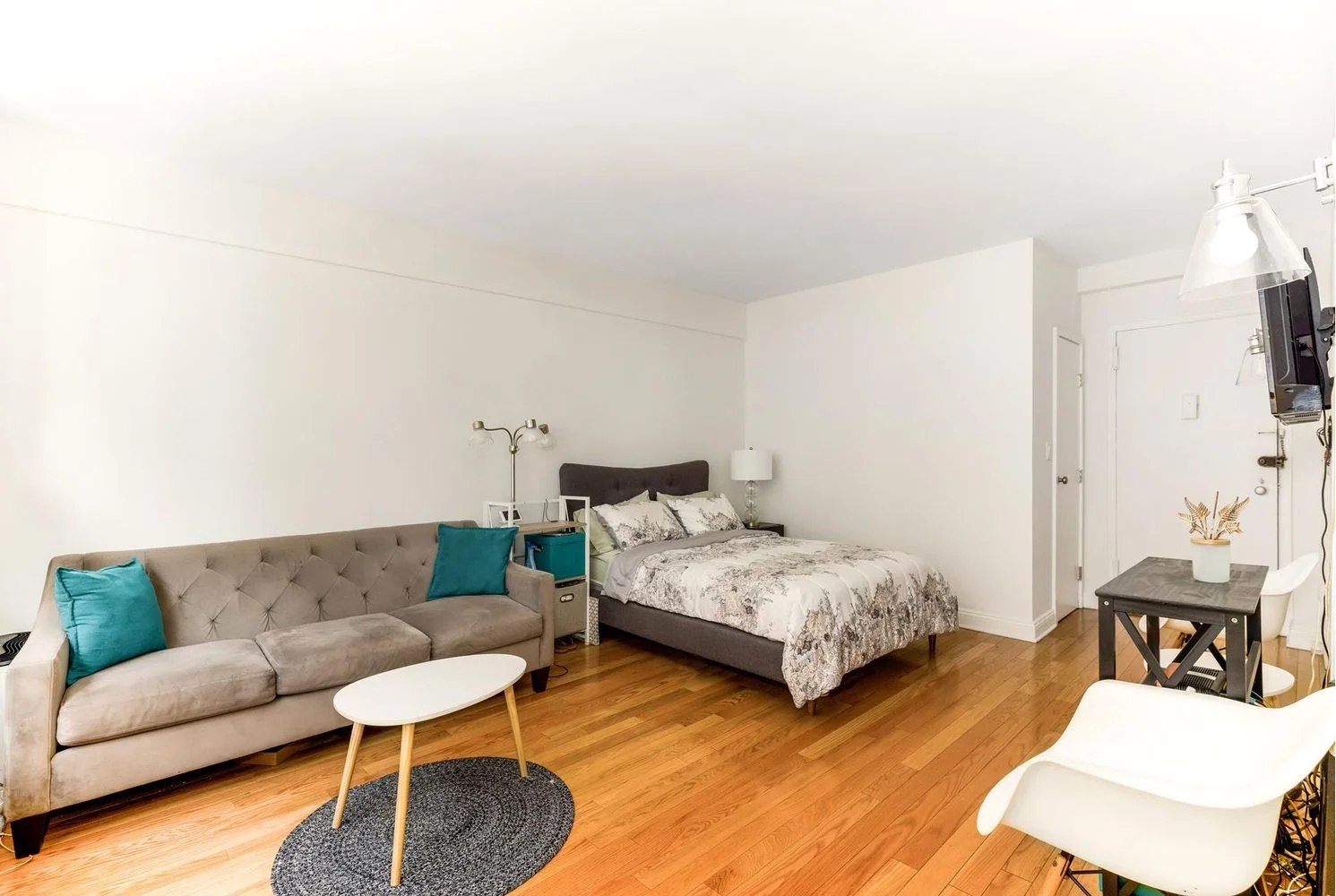 Sala Comercial à Venda em 2 Tudor City Place – Manhattan – New York – NY - 1