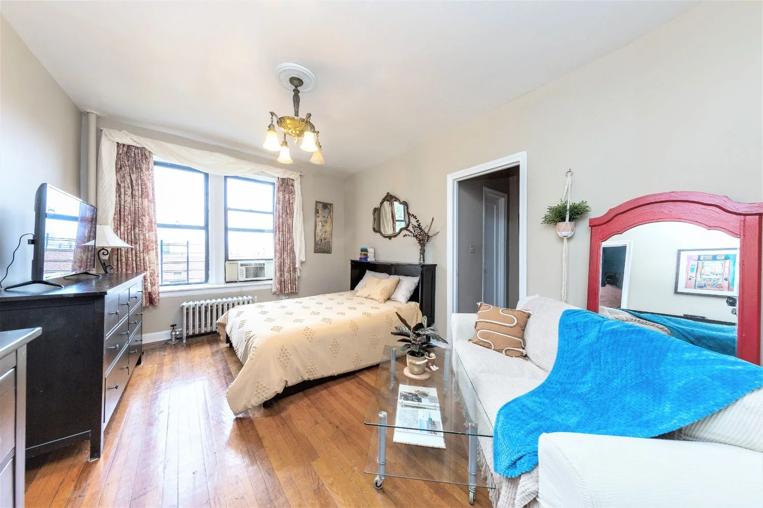 Studio for Sale at 225 Bennett Avenue – Manhattan, New York – NY - 4