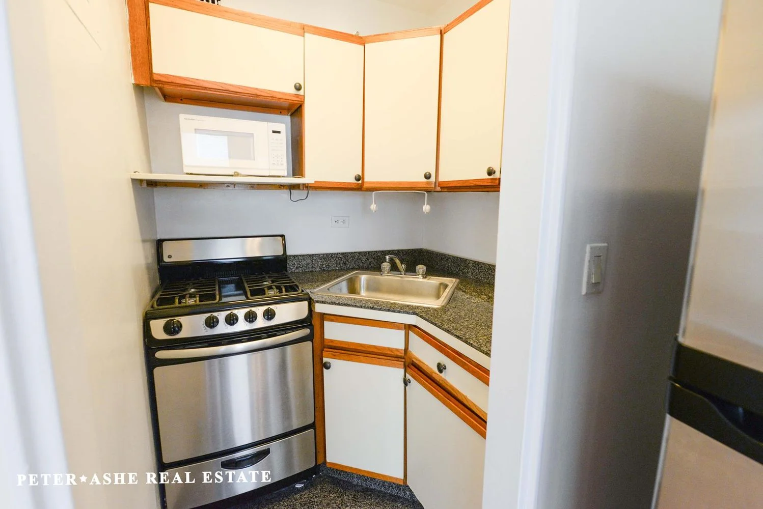 Studio à Venda em 225 East 46th Street – Manhattan, Nova Iorque – NY - 3