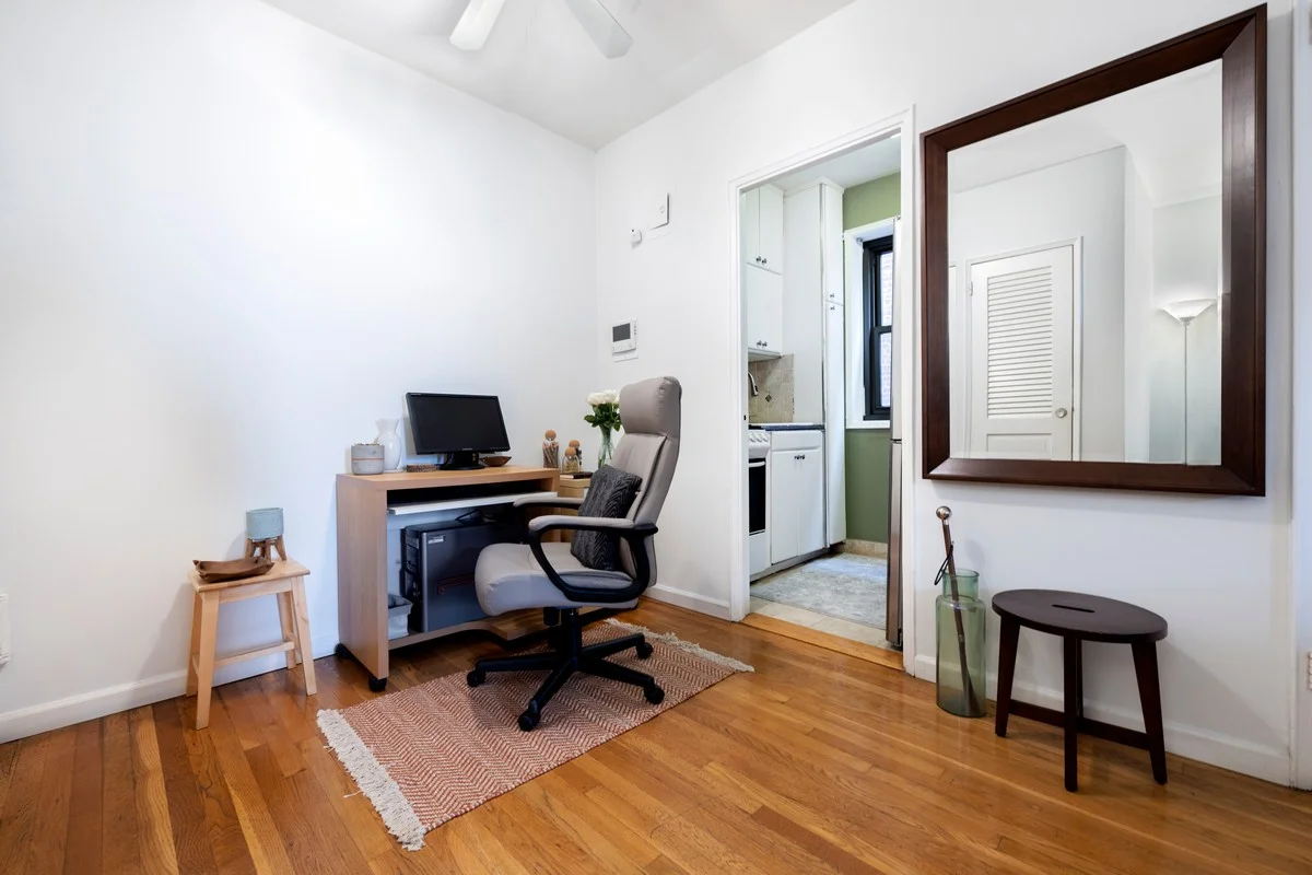 Studio For Sale at 242 East 38th Street – Manhattan, New York – NY - 4