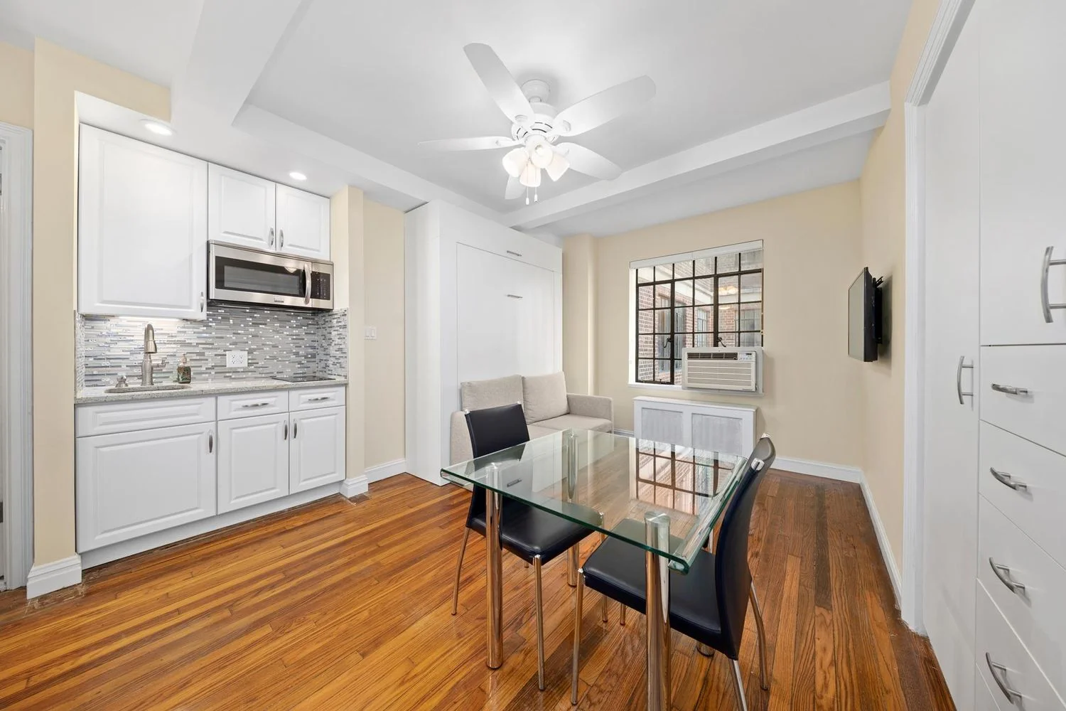 Studio for Sale at 25 Tudor City Place – Manhattan, New York – NY - 4