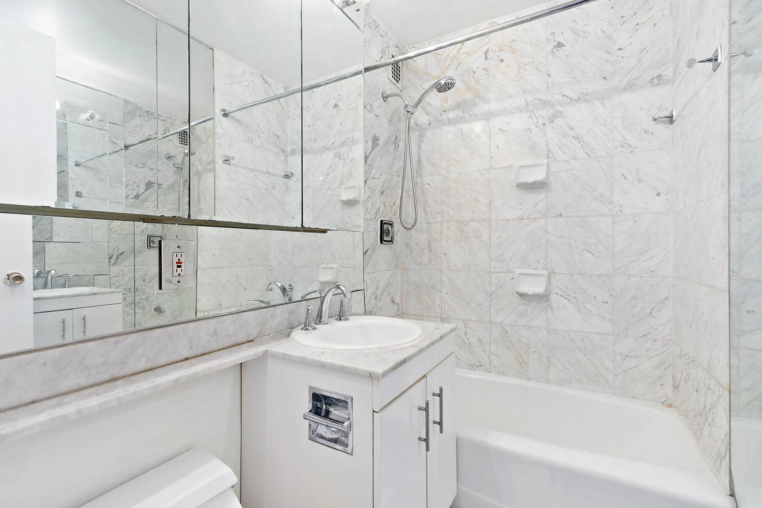 Studio à Venda em 360 West 22nd Street – Manhattan, Nova Iorque – NY - 4