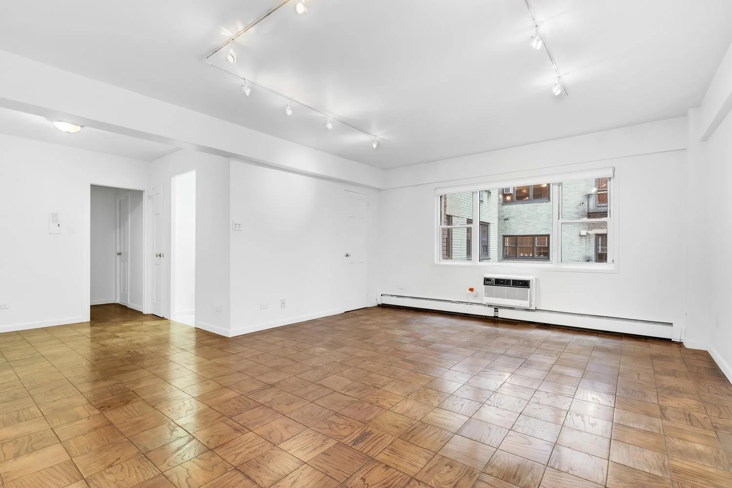 Studio for Sale at 40 Sutton Place – Manhattan, New York – NY - 8