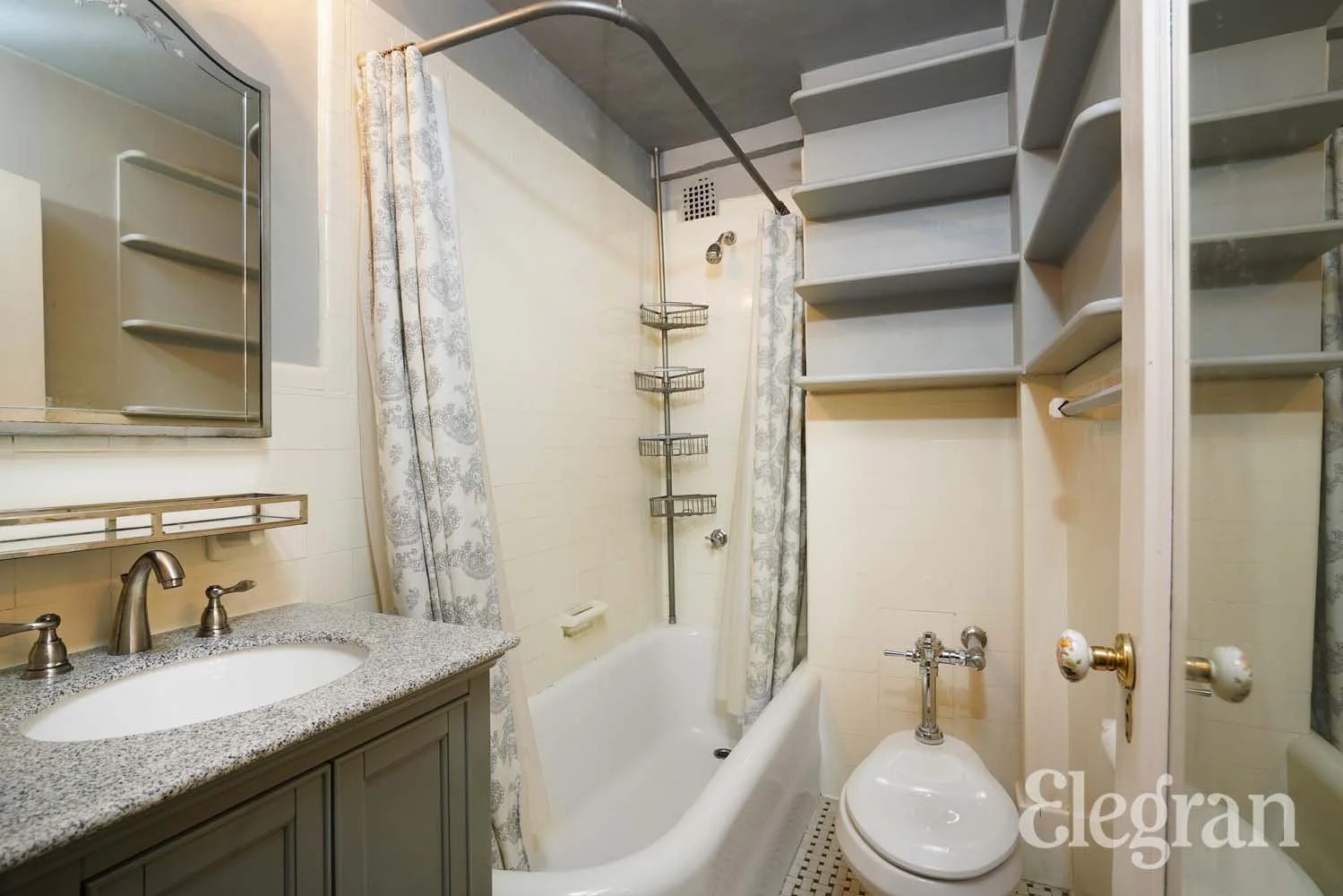 Studio à Vendre au 7 Park Avenue – Manhattan, New York – NY - 1