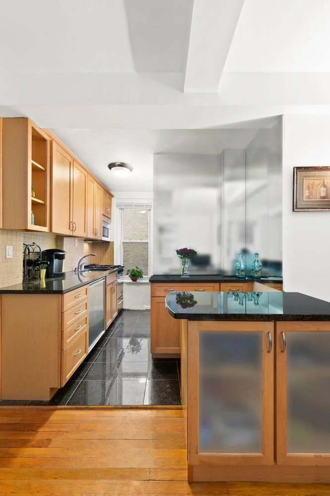 Studio for Sale in Manhattan – 21 East 54th Street – New York – NY - 1