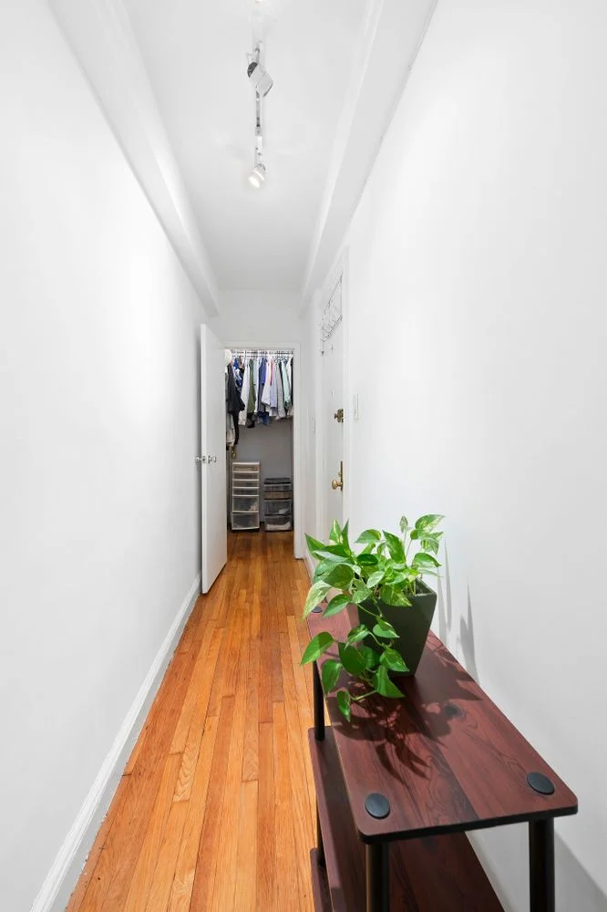 Studio for Sale in Manhattan – 21 East 54th Street – New York – NY - 2