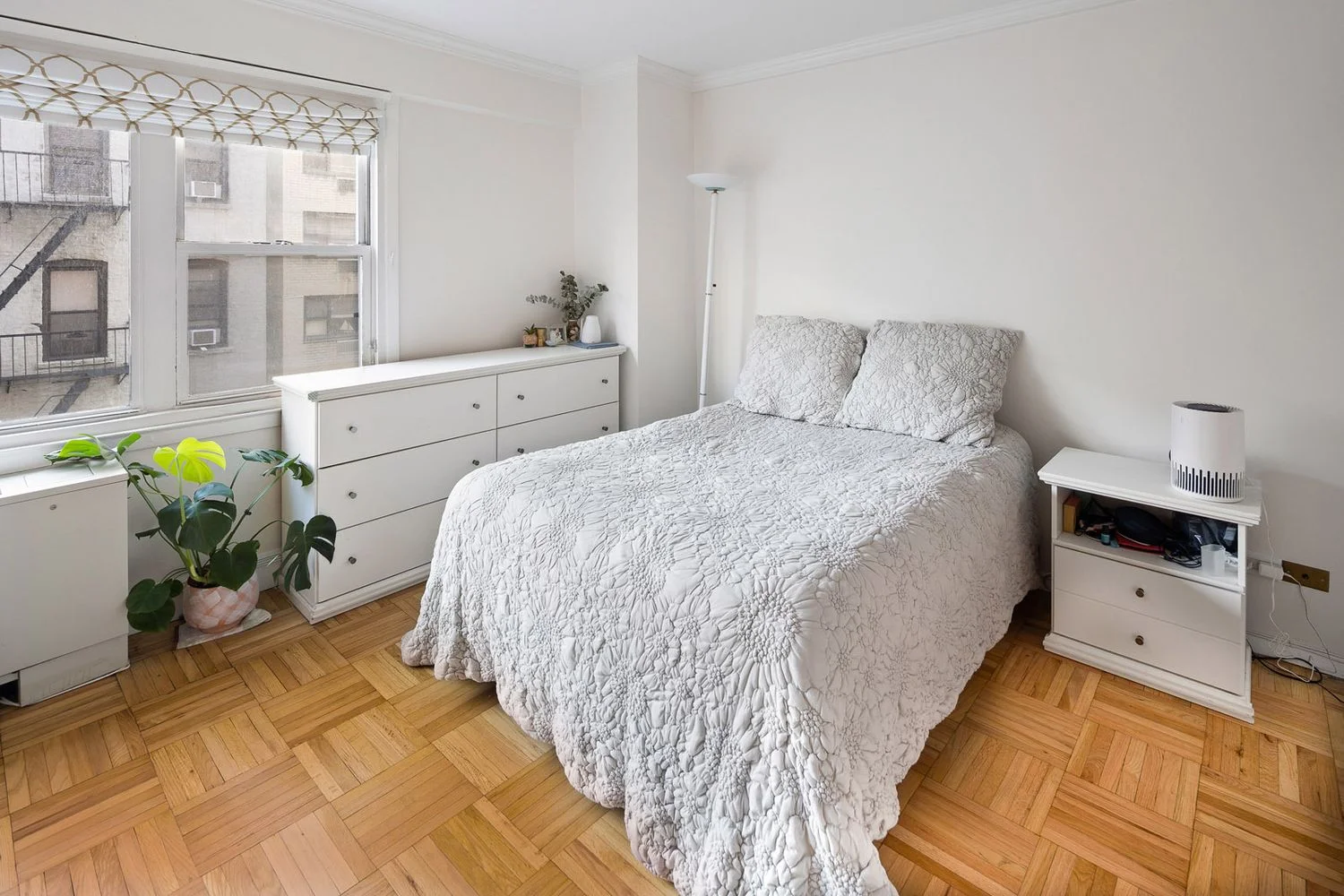 Studio for Sale in Manhattan – 333 East 66th Street – New York – NY - 1