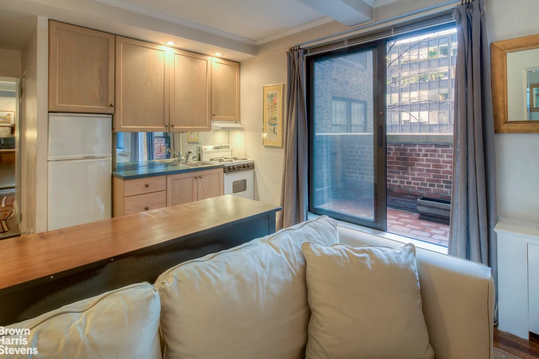 Studio for Sale in Manhattan – New York, NY - 1