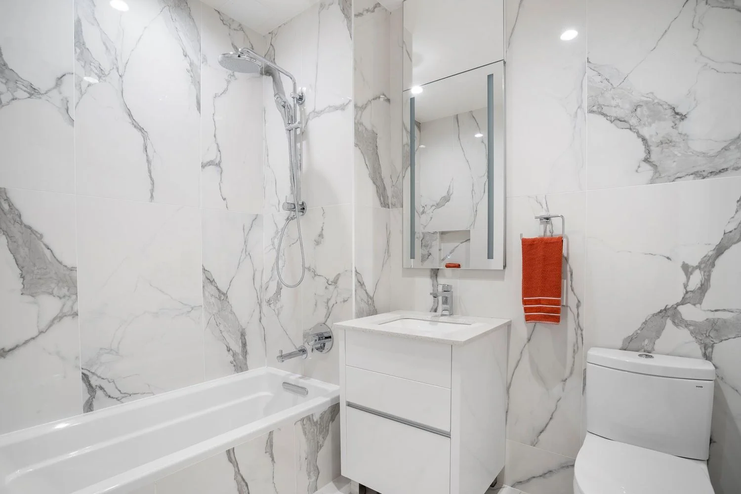 Studio for Sale in Manhattan – New York, NY - 3