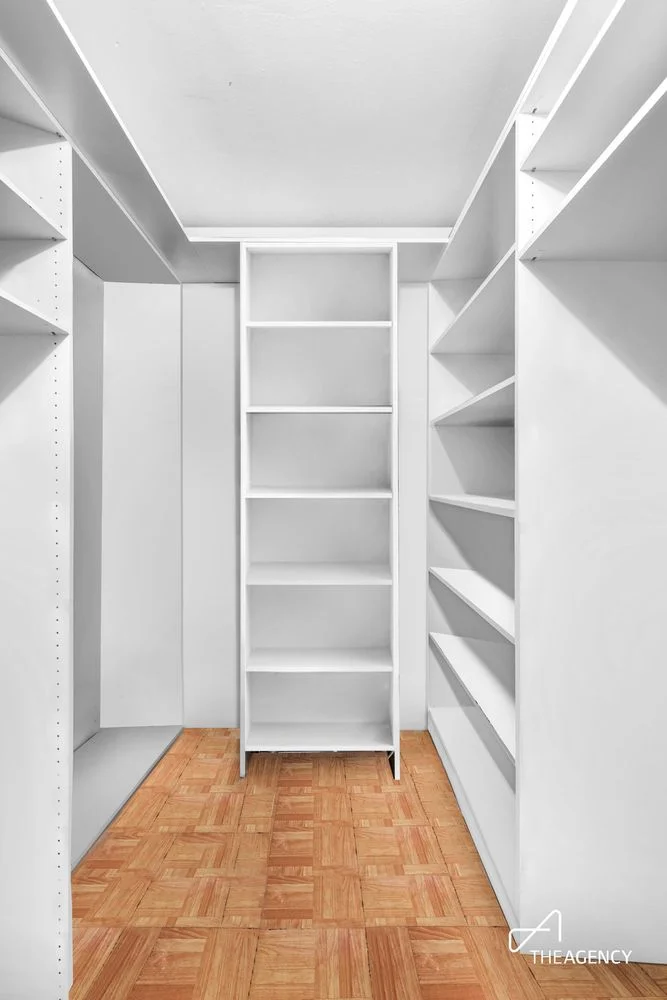 Studio for Sale in Manhattan – New York, NY - 6