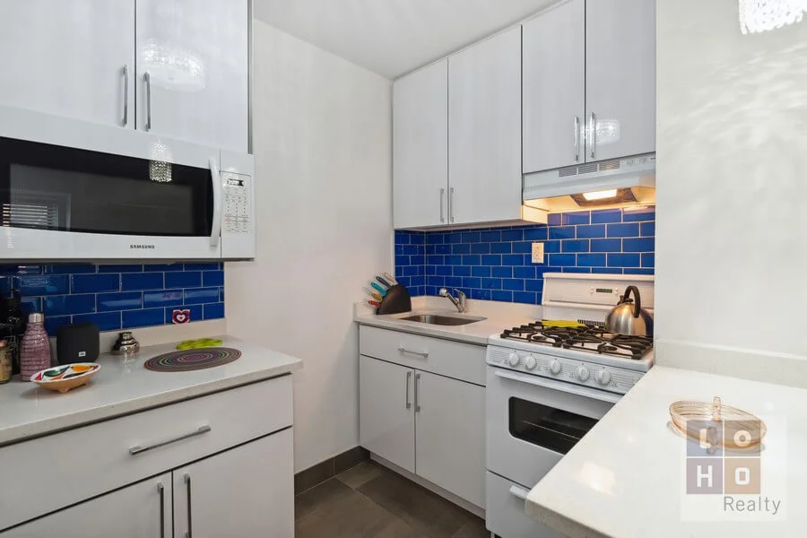 Studio for Sale in Manhattan – New York, NY - 5