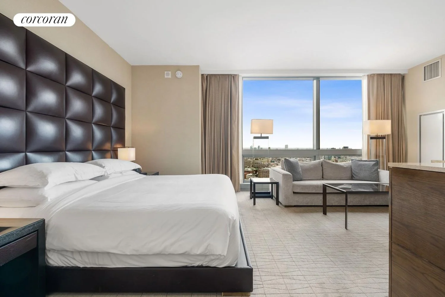 Studio for Sale in Manhattan – New York, NY - 3