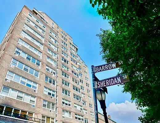 Studio for Sale in Manhattan – New York, NY - 8