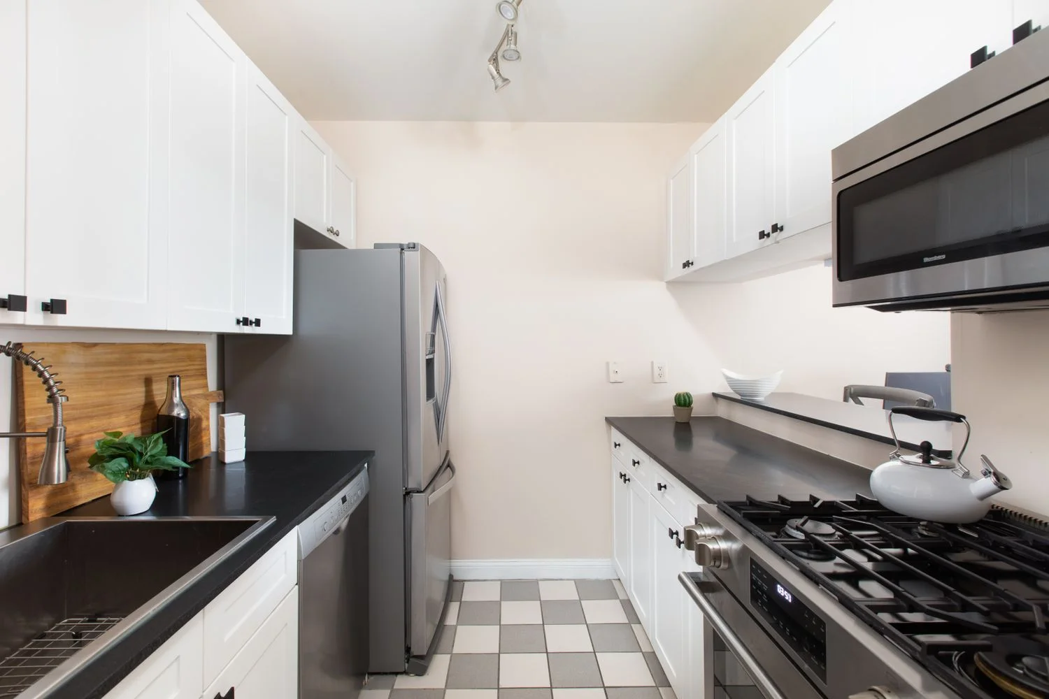 Studio for Sale in Manhattan – New York, NY - 4